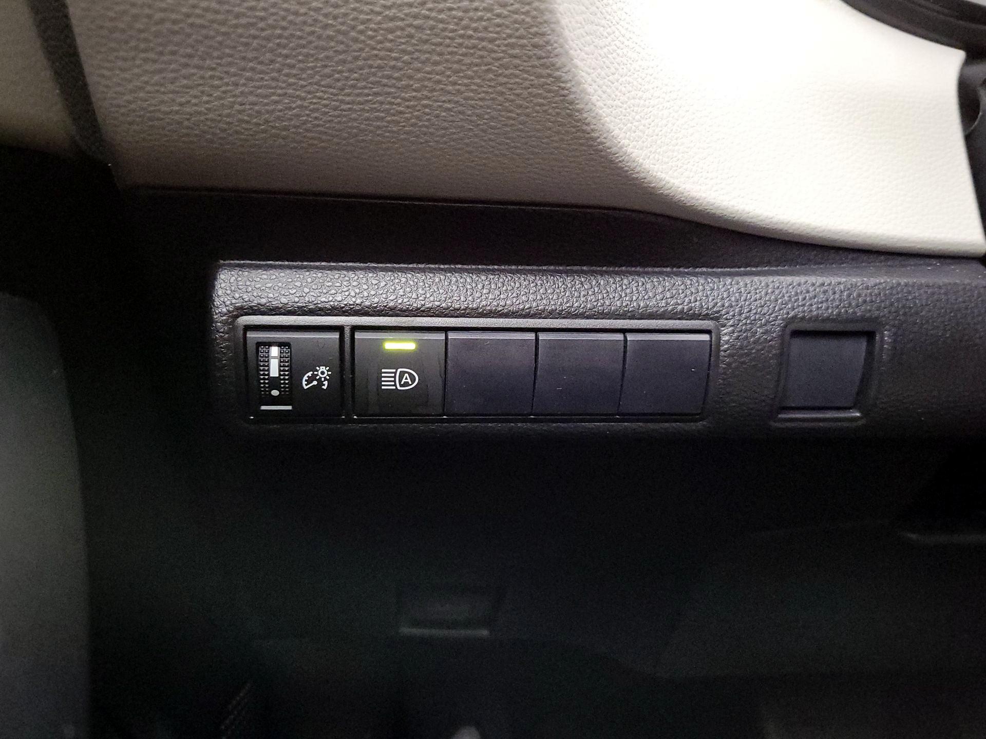 Thumbnail: 2021 Toyota Corolla - 13