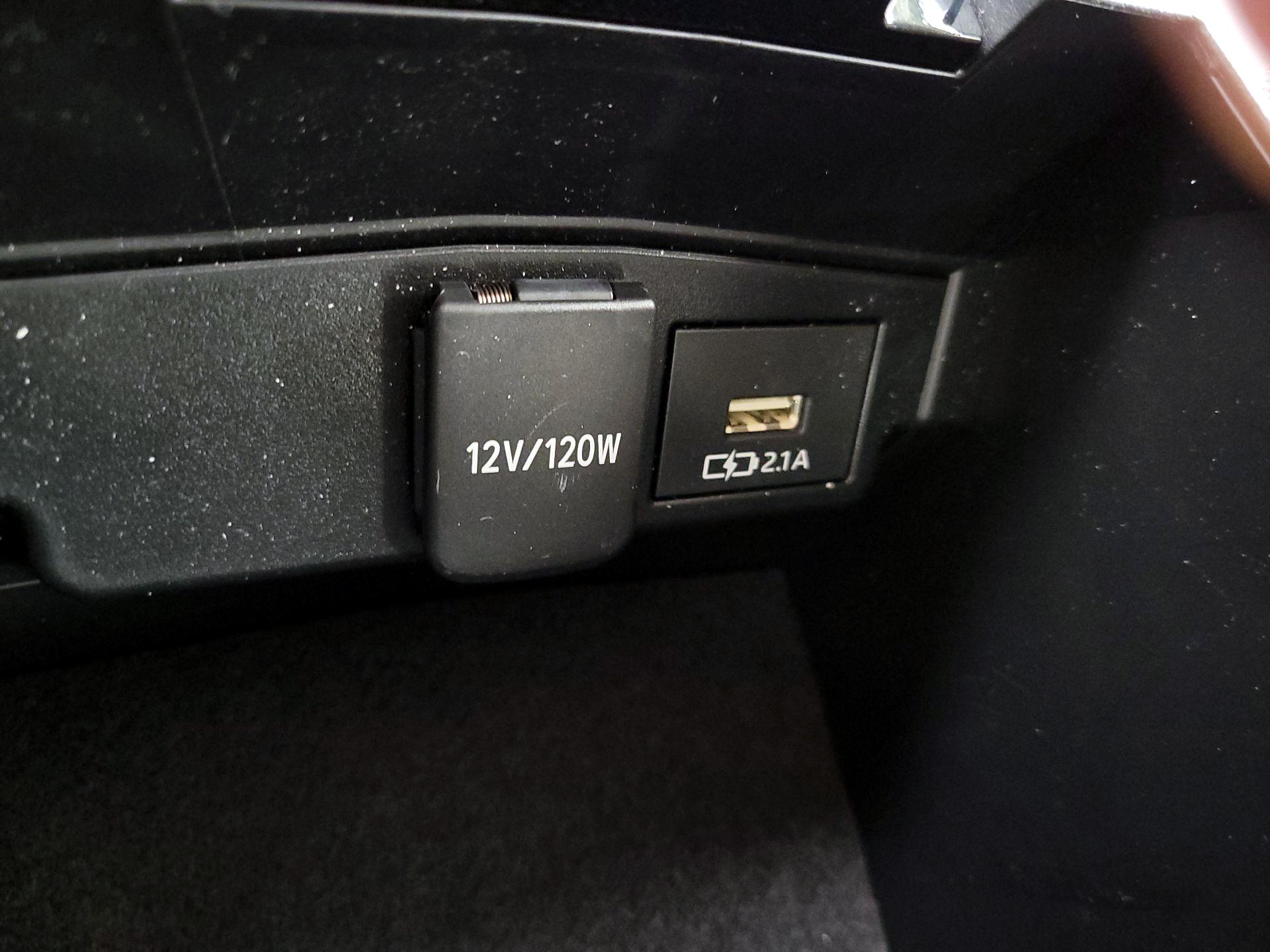 Thumbnail: 2021 Toyota Corolla - 18