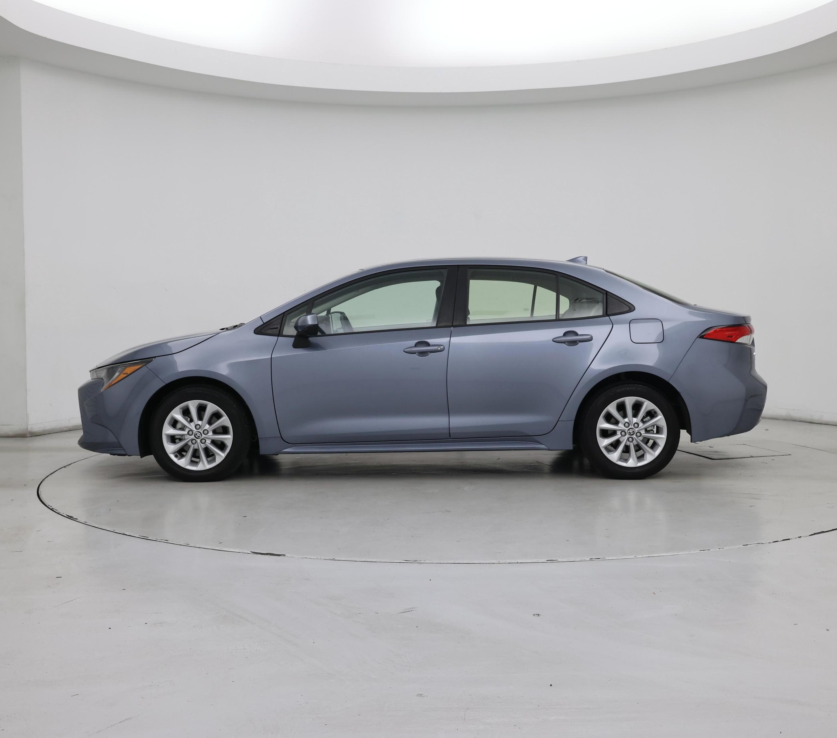 Thumbnail: 2021 Toyota Corolla - 3