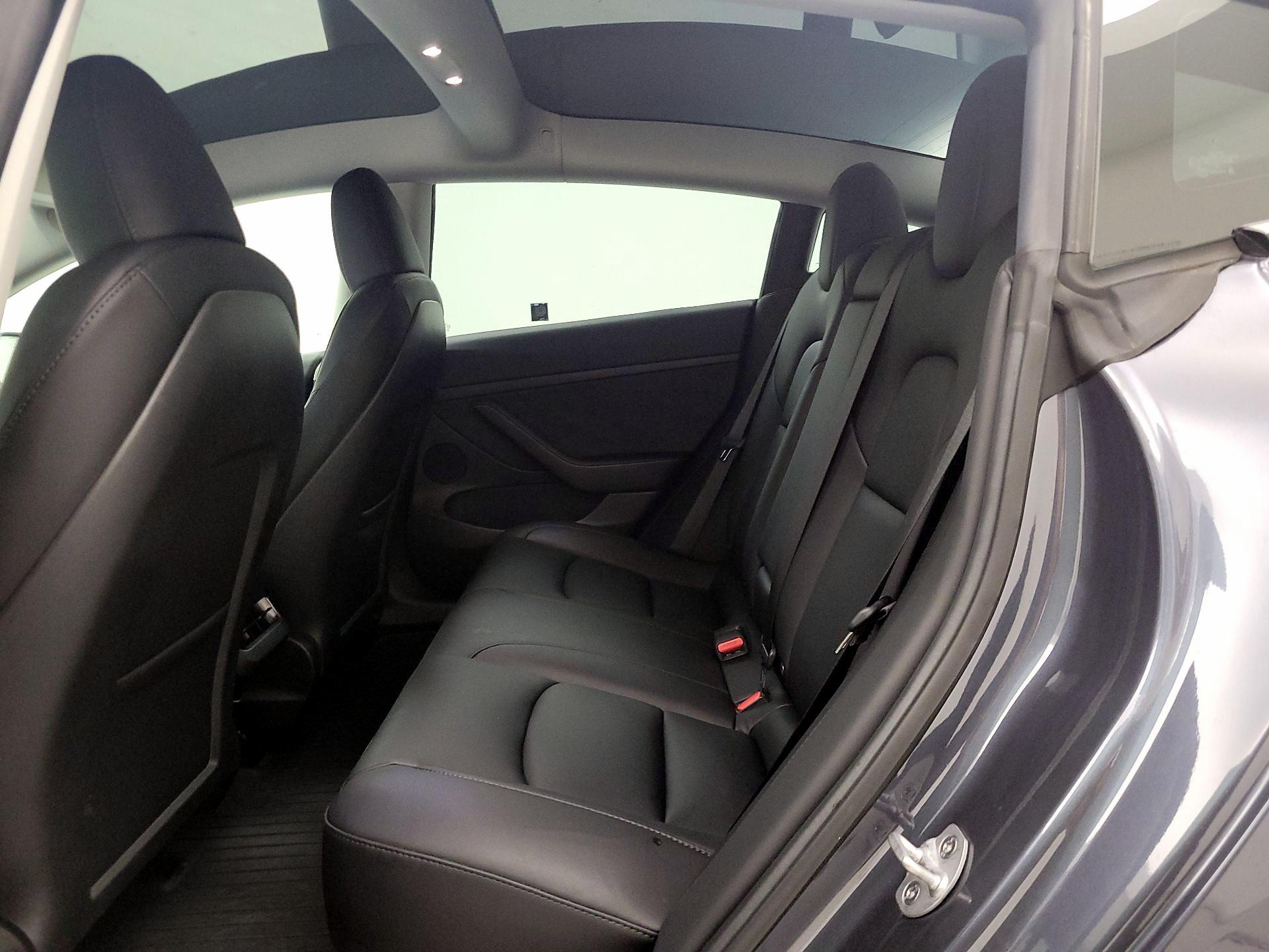 Thumbnail: 2023 Tesla Model 3 - 18