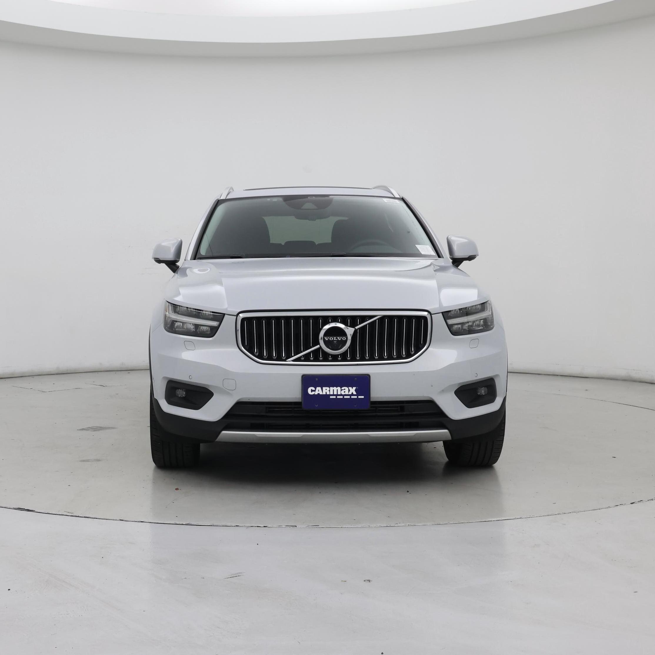 Thumbnail: 2022 Volvo XC40 - 5