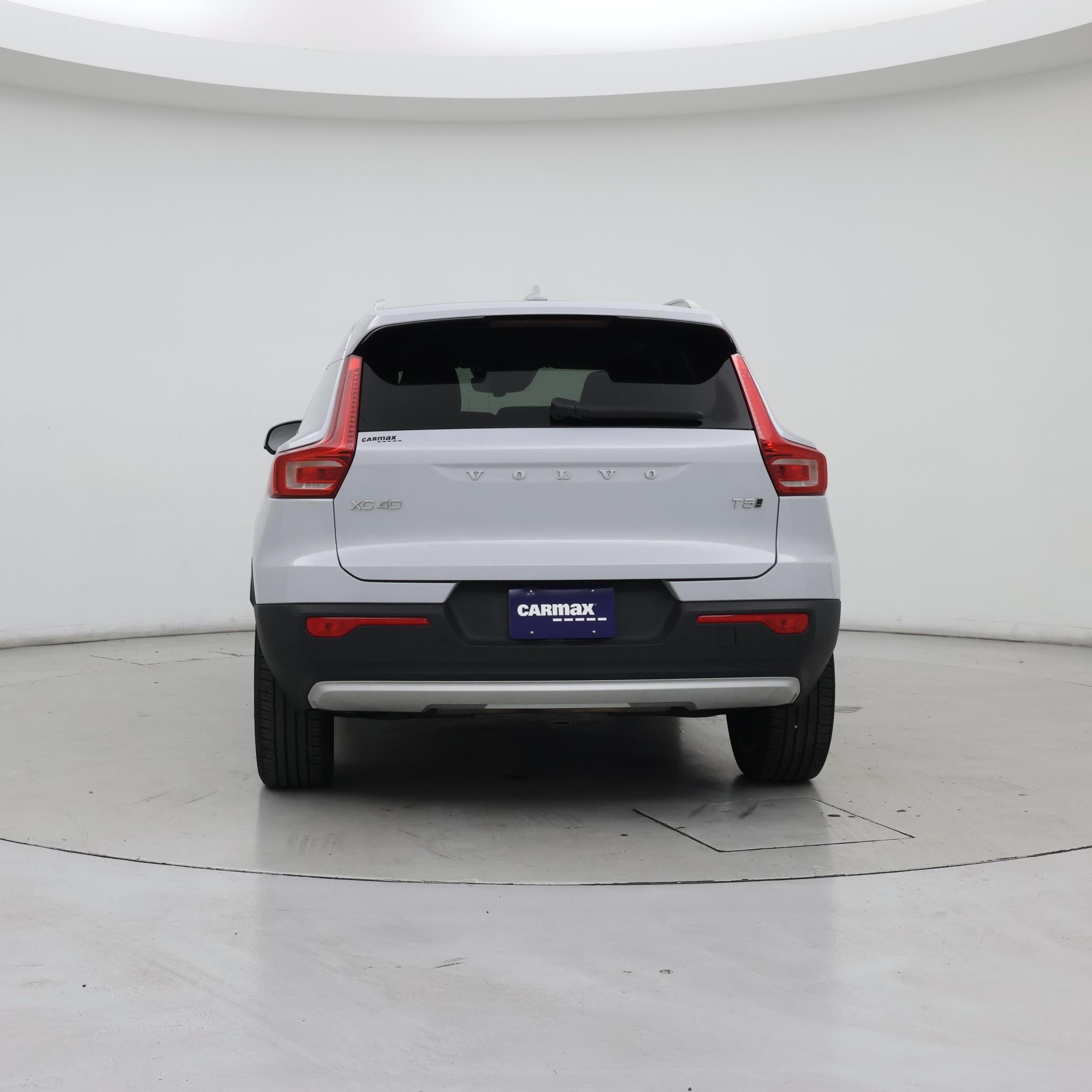 Thumbnail: 2022 Volvo XC40 - 6