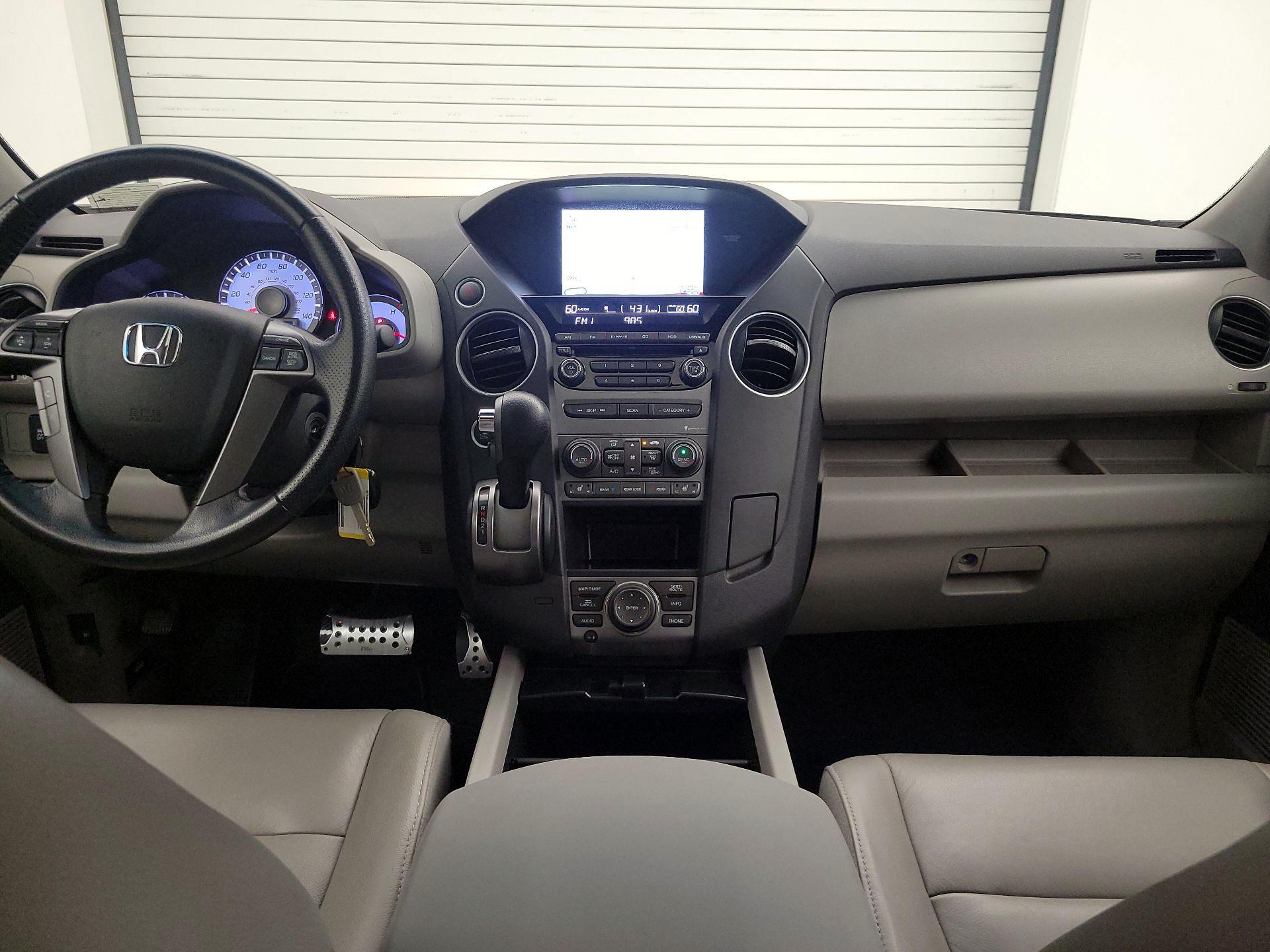 Thumbnail: 2015 Honda Pilot - 9