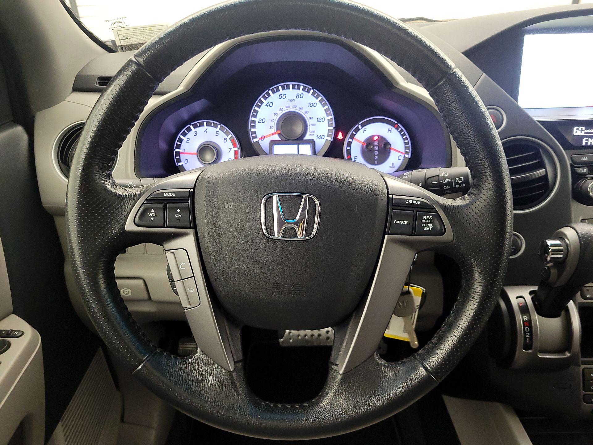 Thumbnail: 2015 Honda Pilot - 10