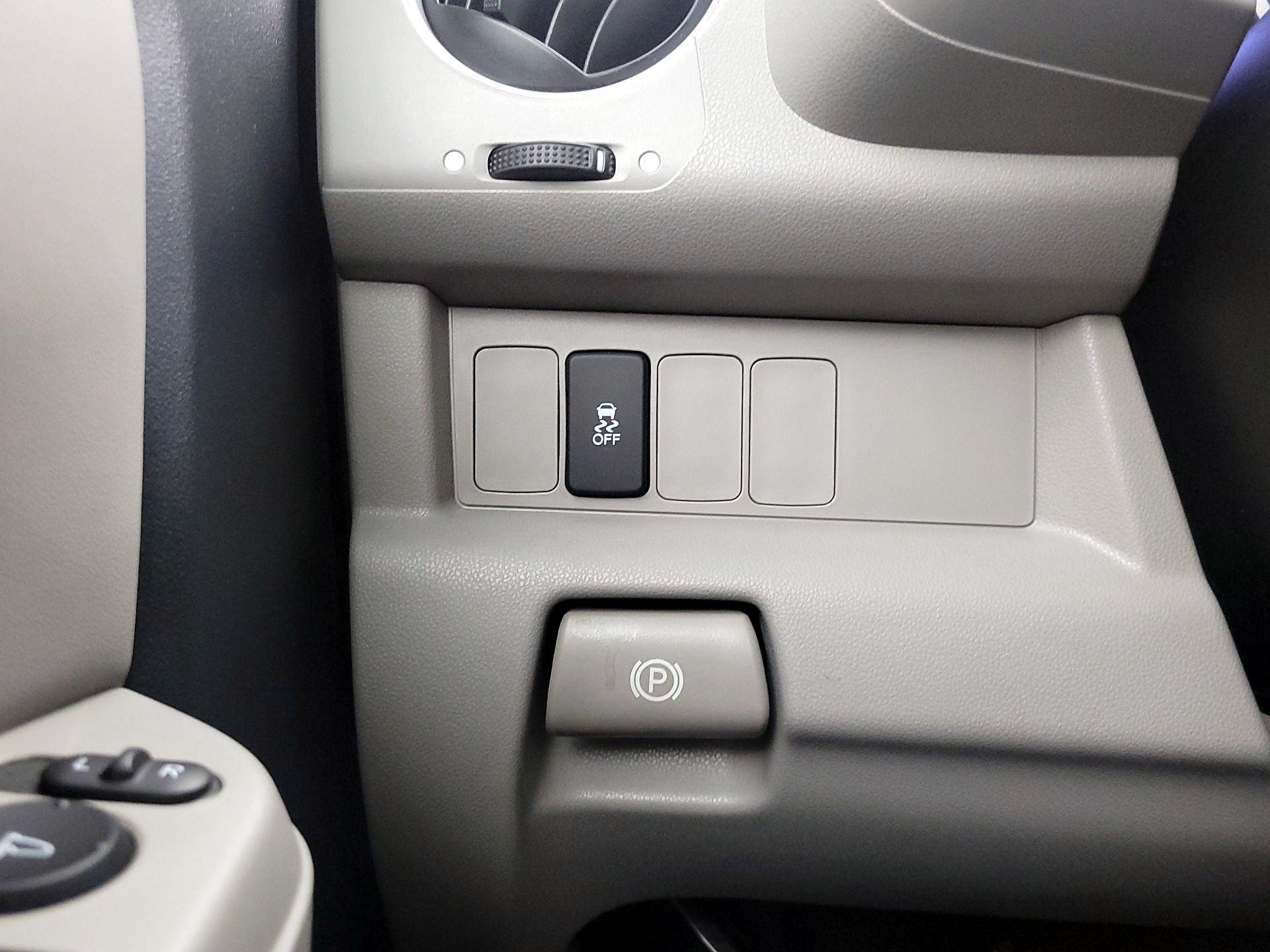 Thumbnail: 2015 Honda Pilot - 13