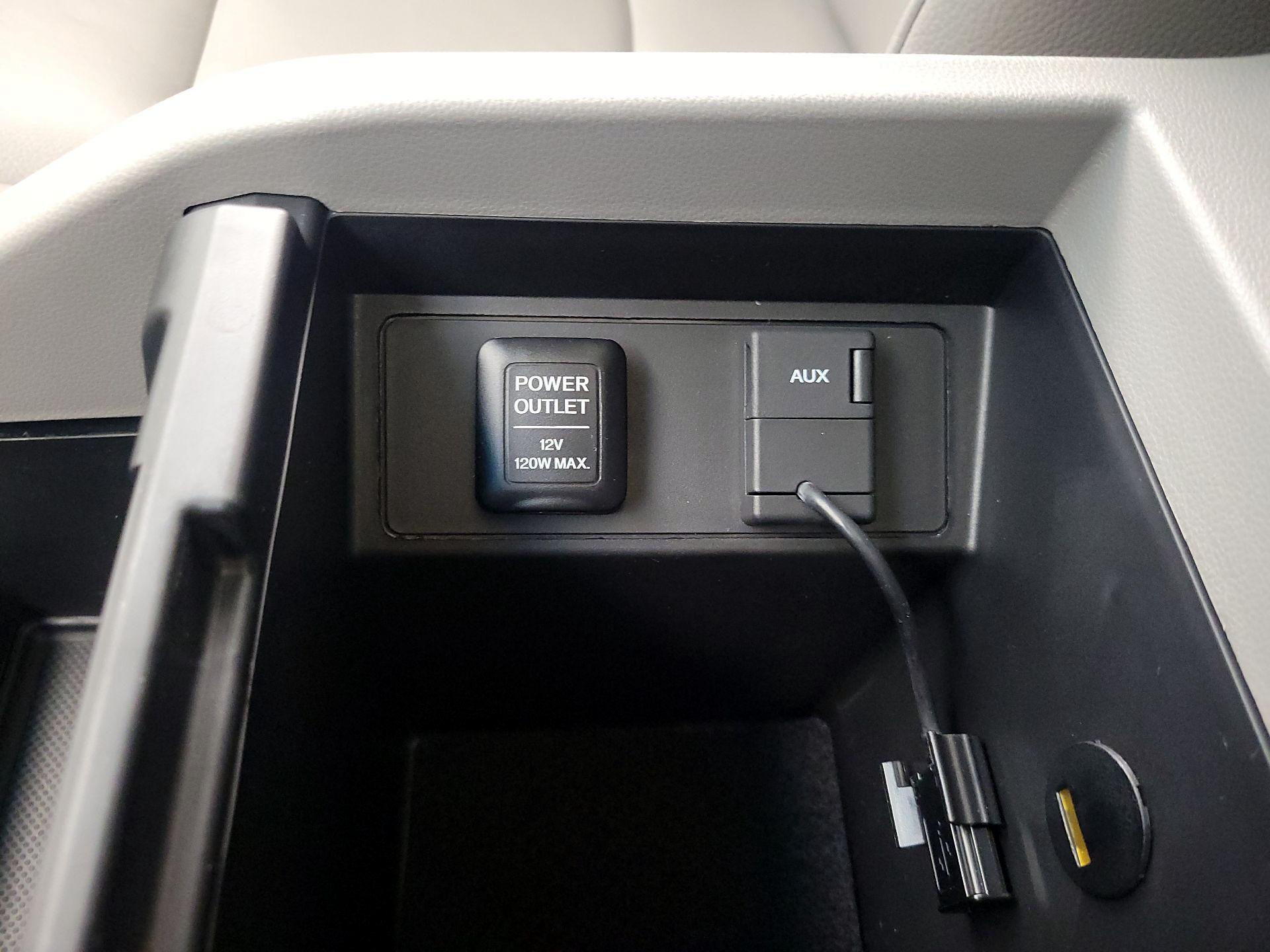 Thumbnail: 2015 Honda Pilot - 19