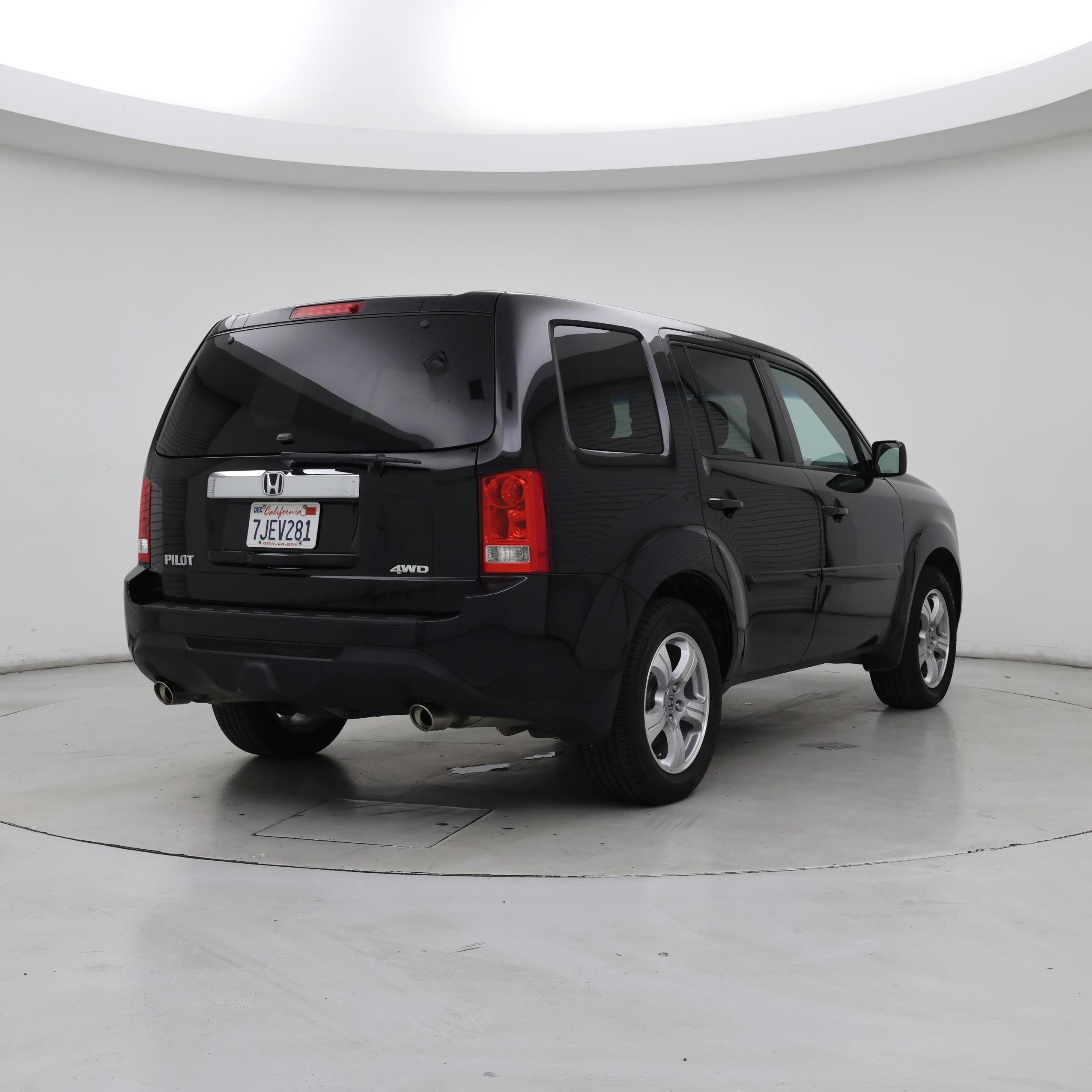 Thumbnail: 2015 Honda Pilot - 8