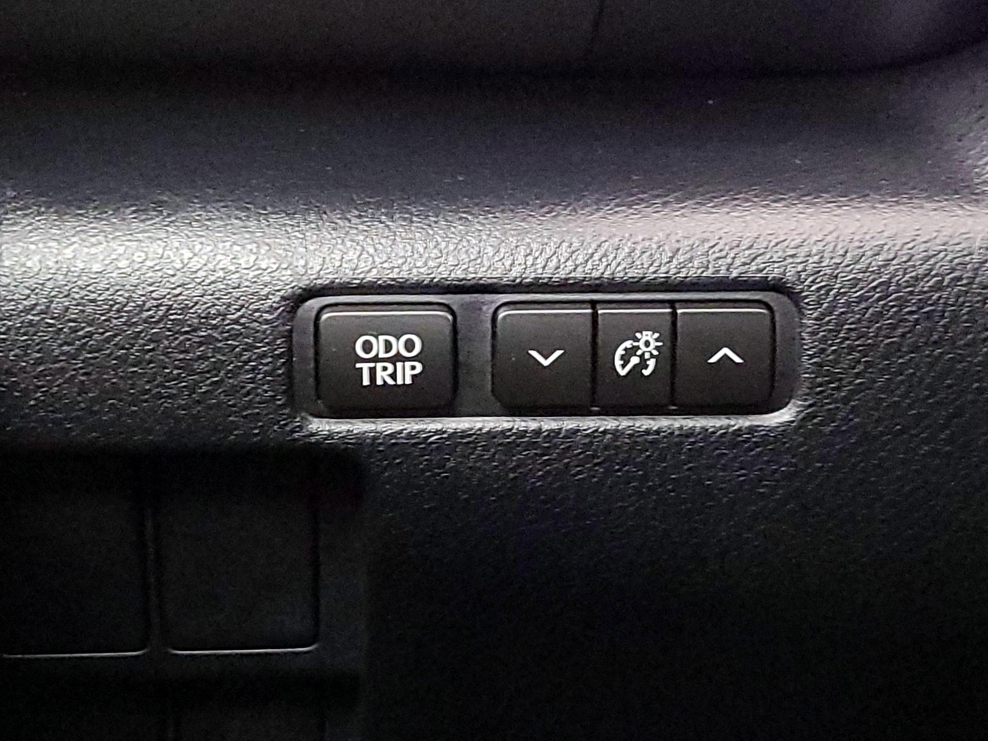 Thumbnail: 2019 Lexus IS - 13