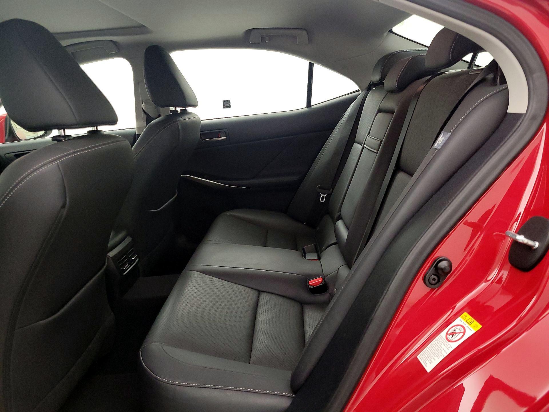 Thumbnail: 2019 Lexus IS - 19