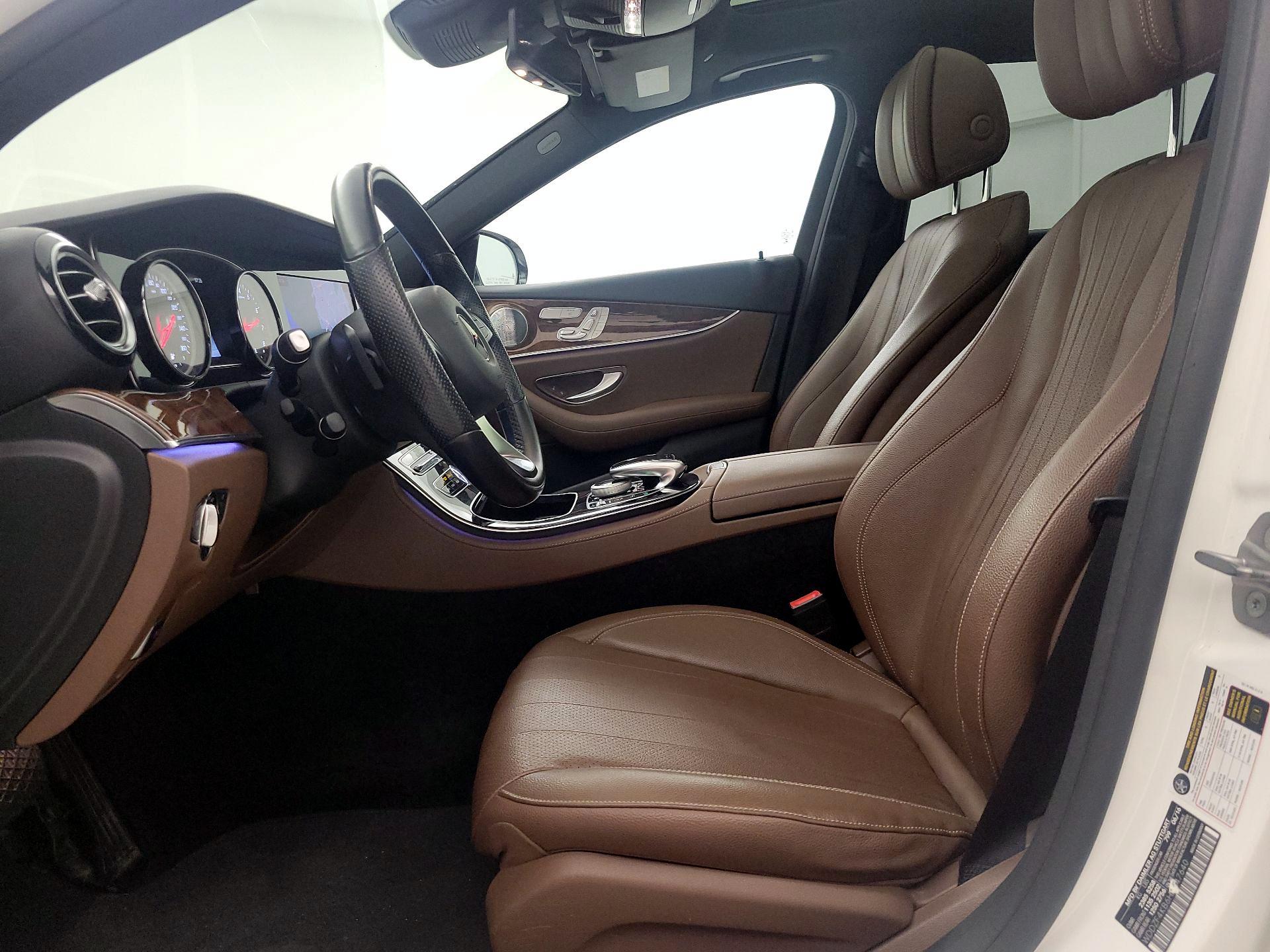 Thumbnail: 2017 Mercedes-Benz E-Class - 11