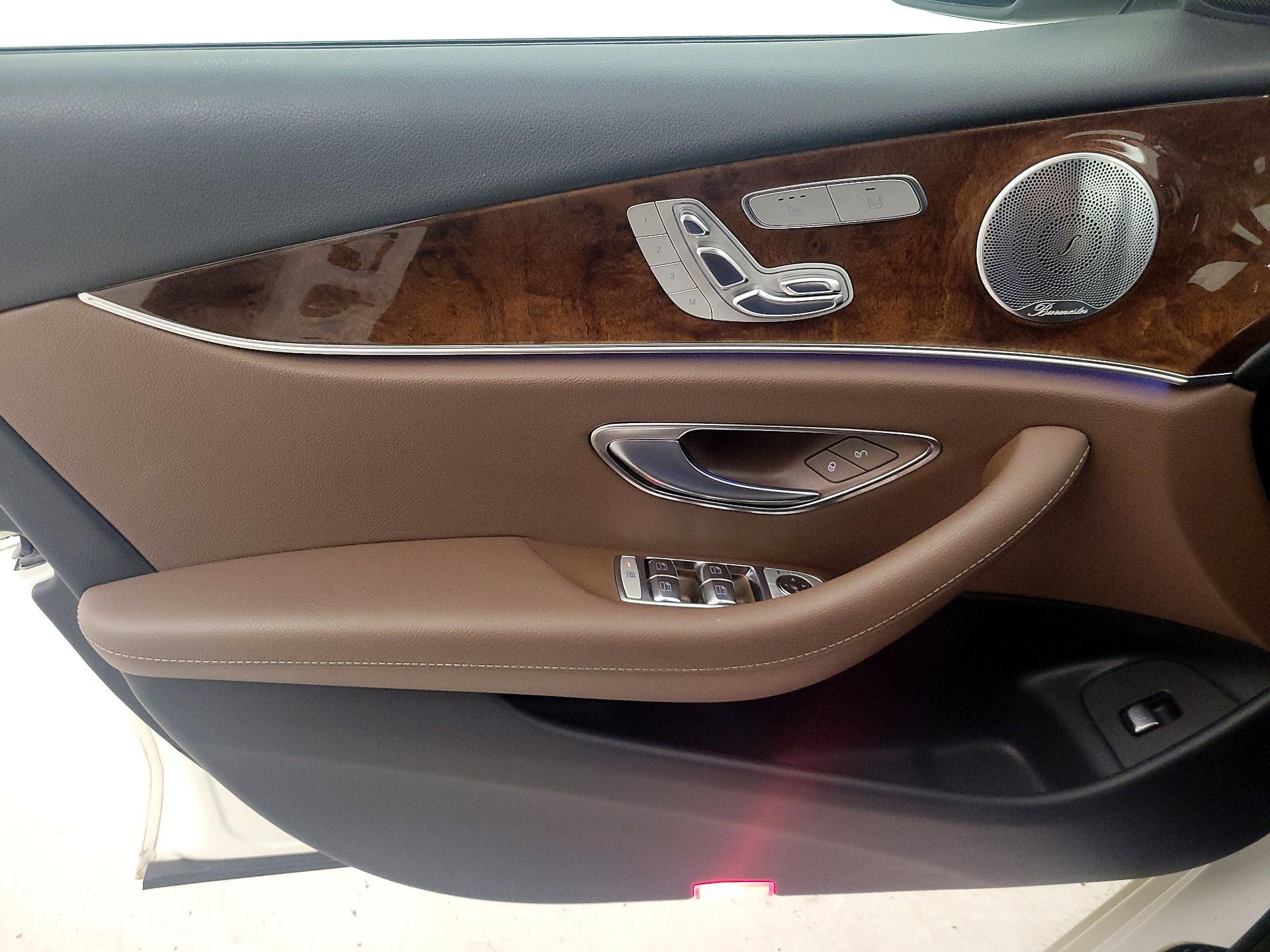 Thumbnail: 2017 Mercedes-Benz E-Class - 12