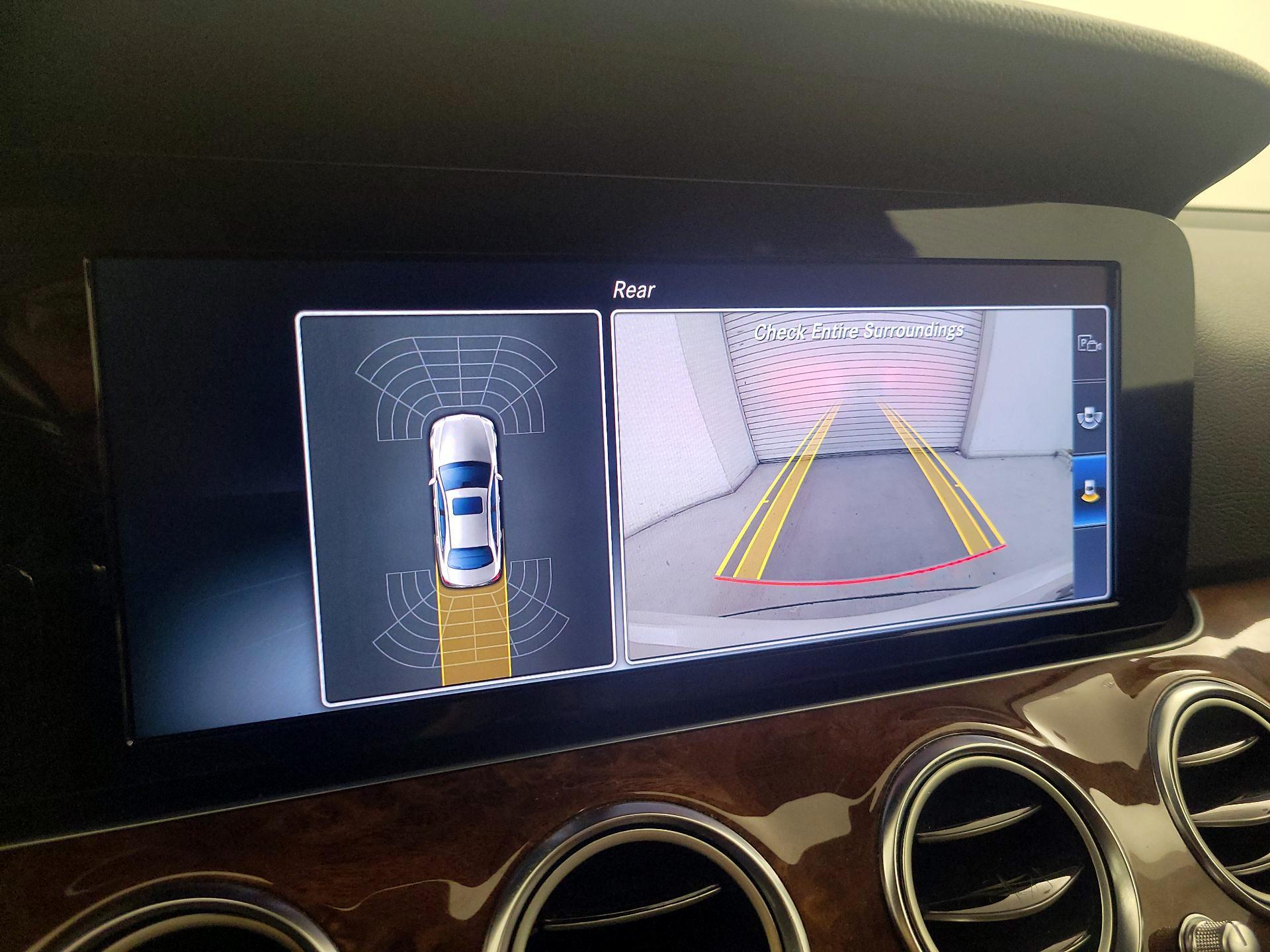 Thumbnail: 2017 Mercedes-Benz E-Class - 15