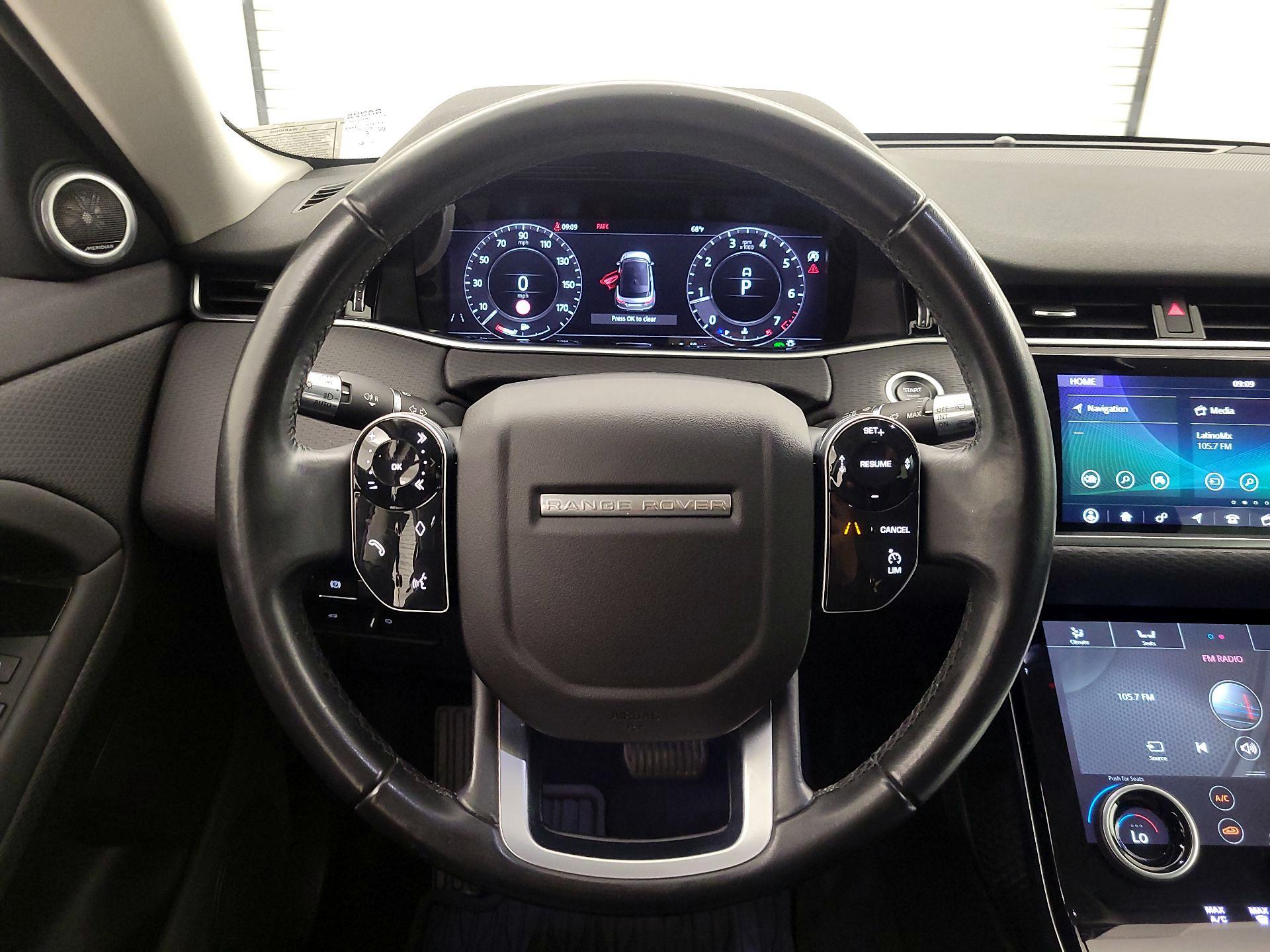 Thumbnail: 2020 Land Rover Range Rover Evoque - 10