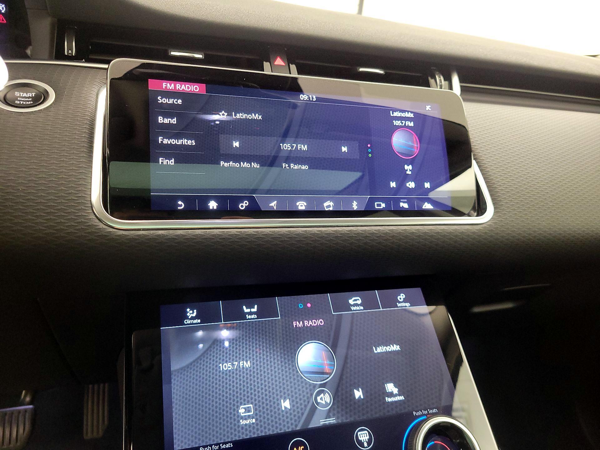 Thumbnail: 2020 Land Rover Range Rover Evoque - 15