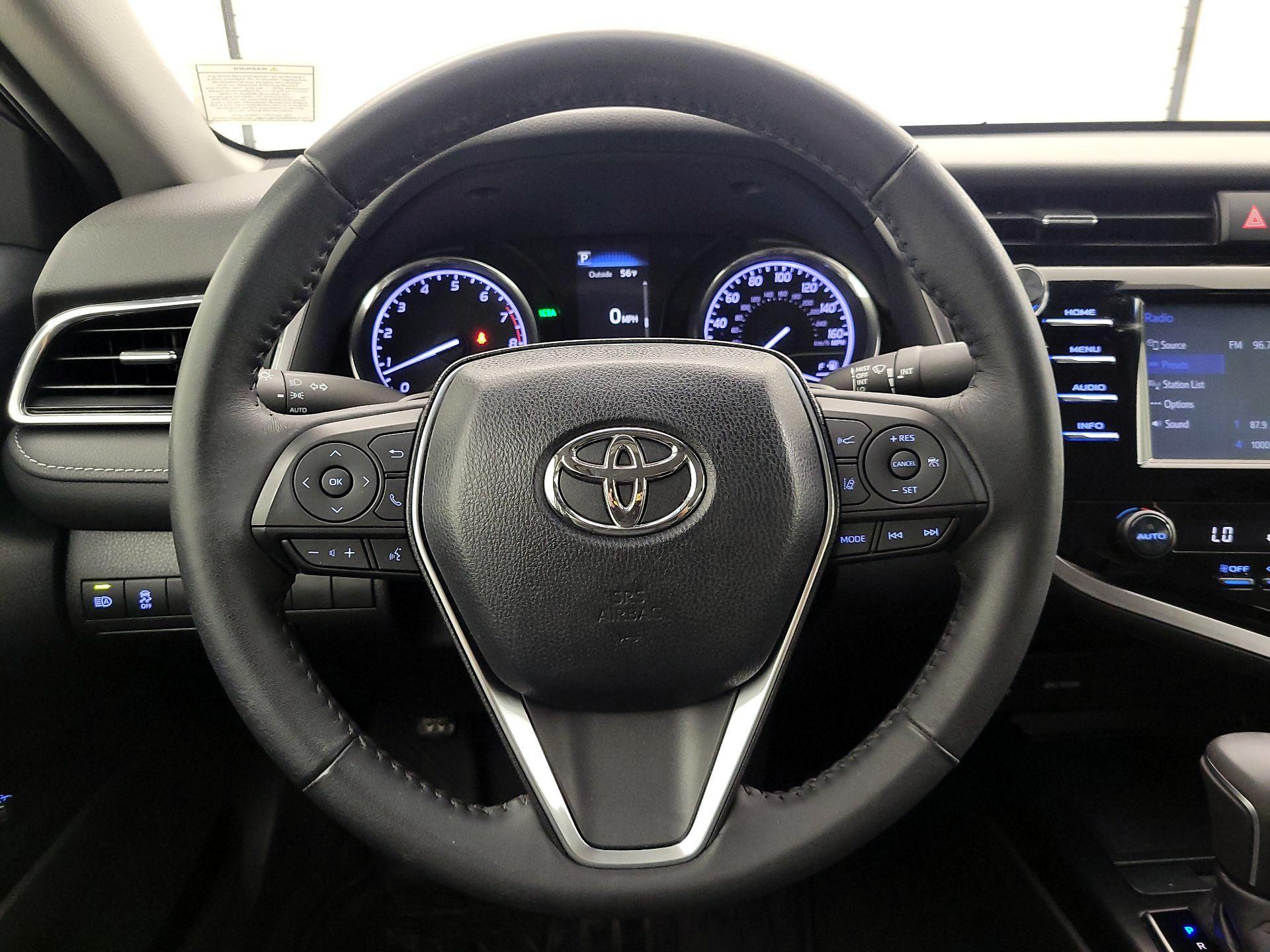 Thumbnail: 2018 Toyota Camry - 10