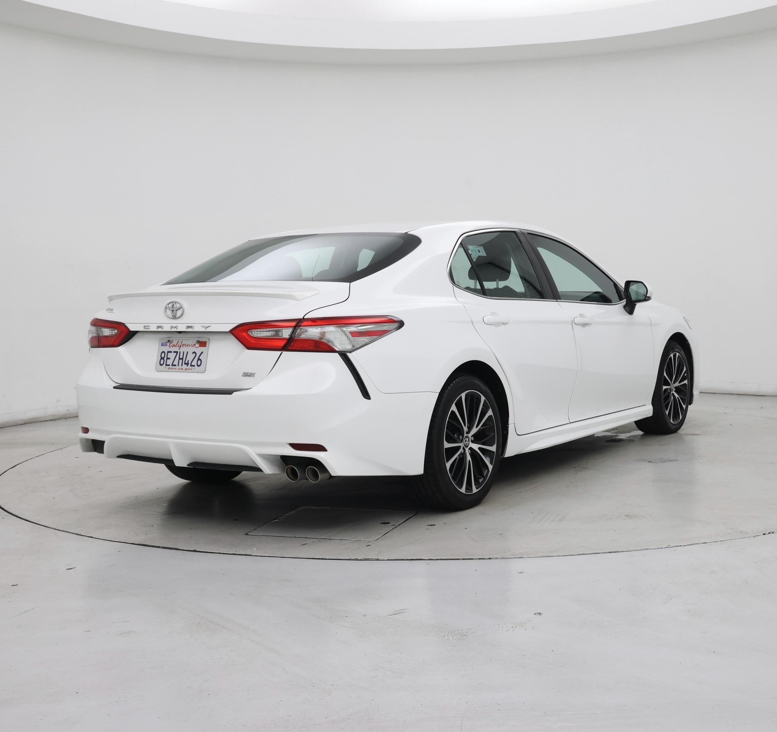 Thumbnail: 2018 Toyota Camry - 8