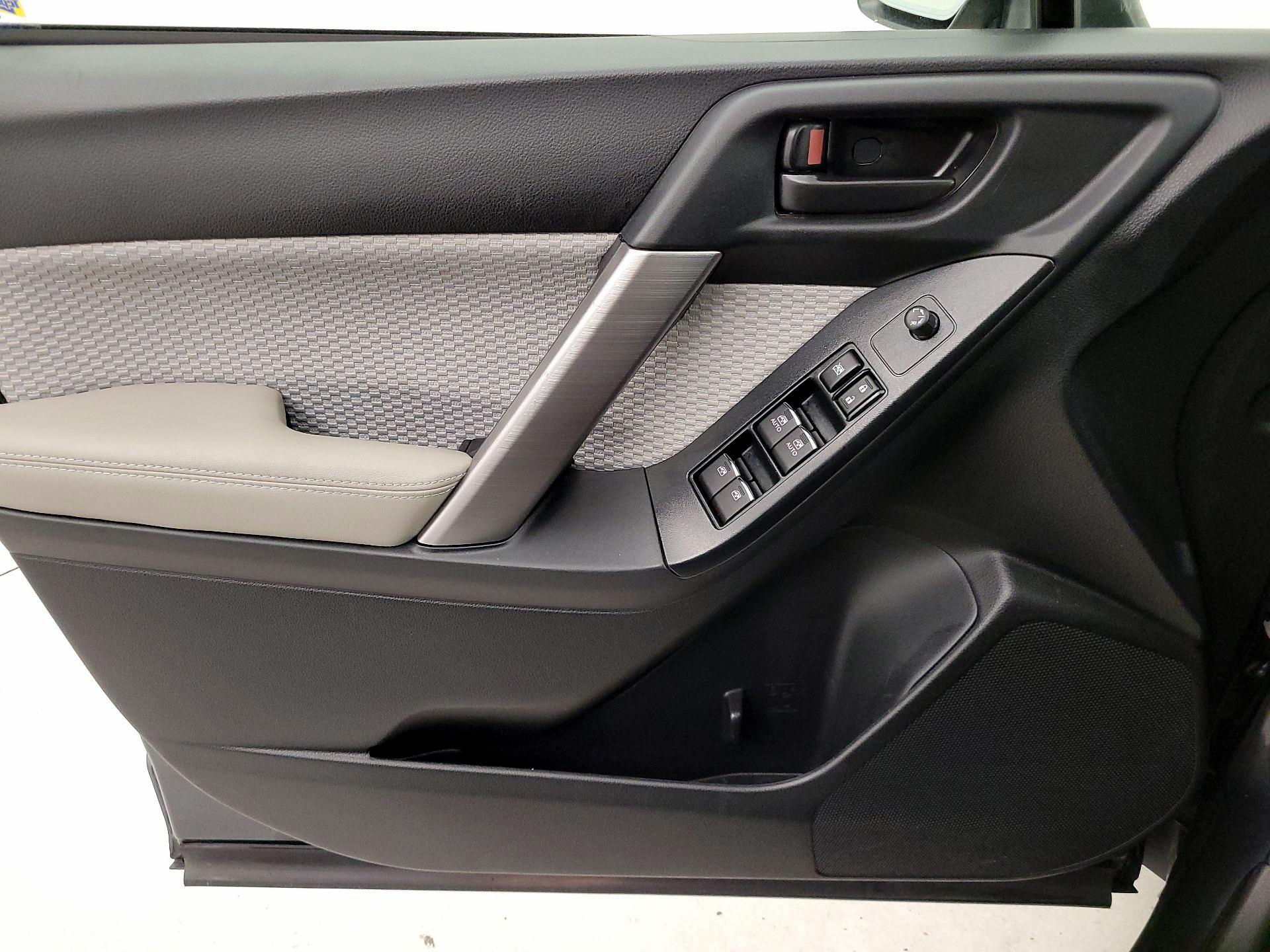 Thumbnail: 2018 Subaru Forester - 12