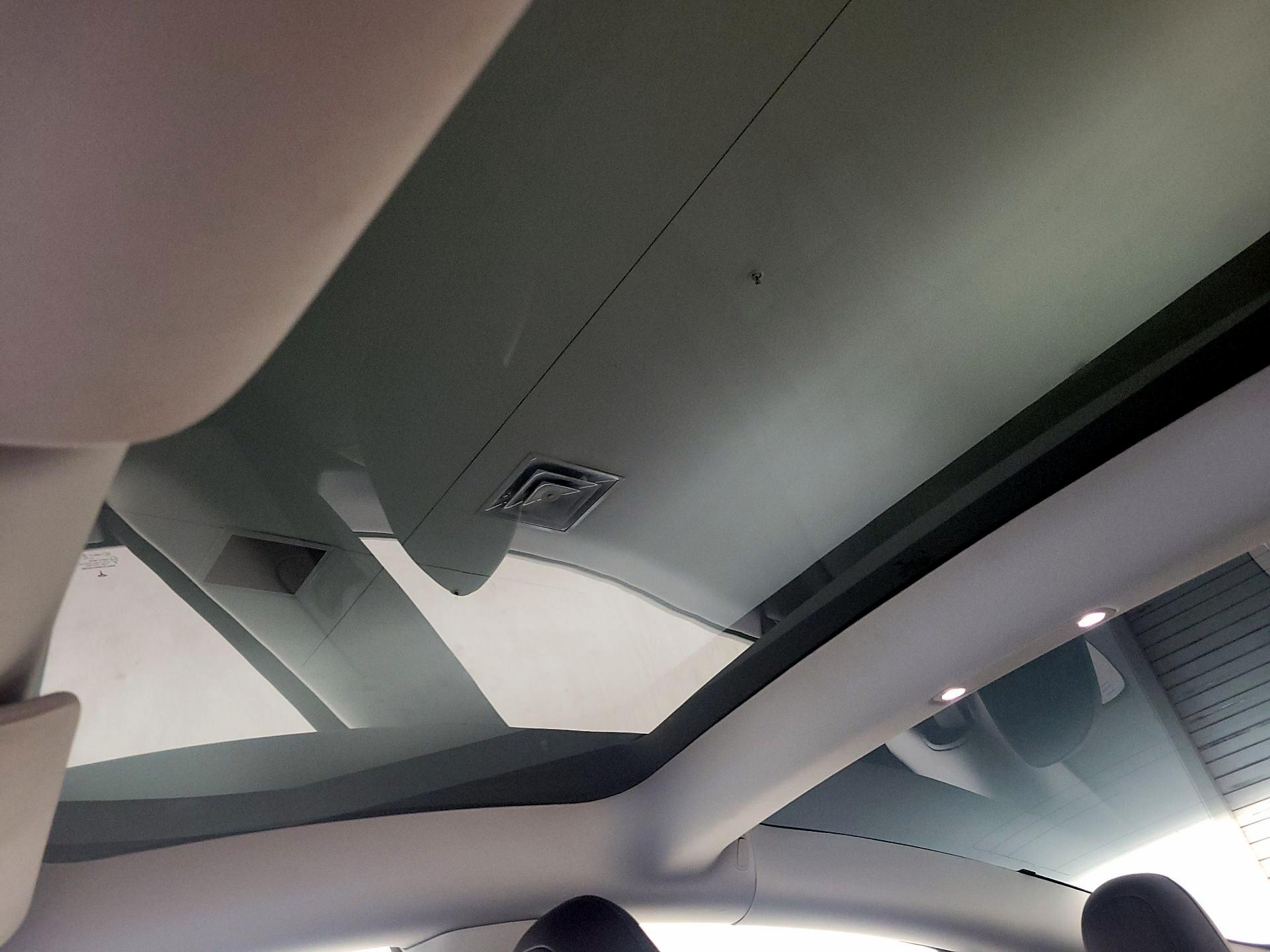 Thumbnail: 2022 Tesla Model 3 - 19