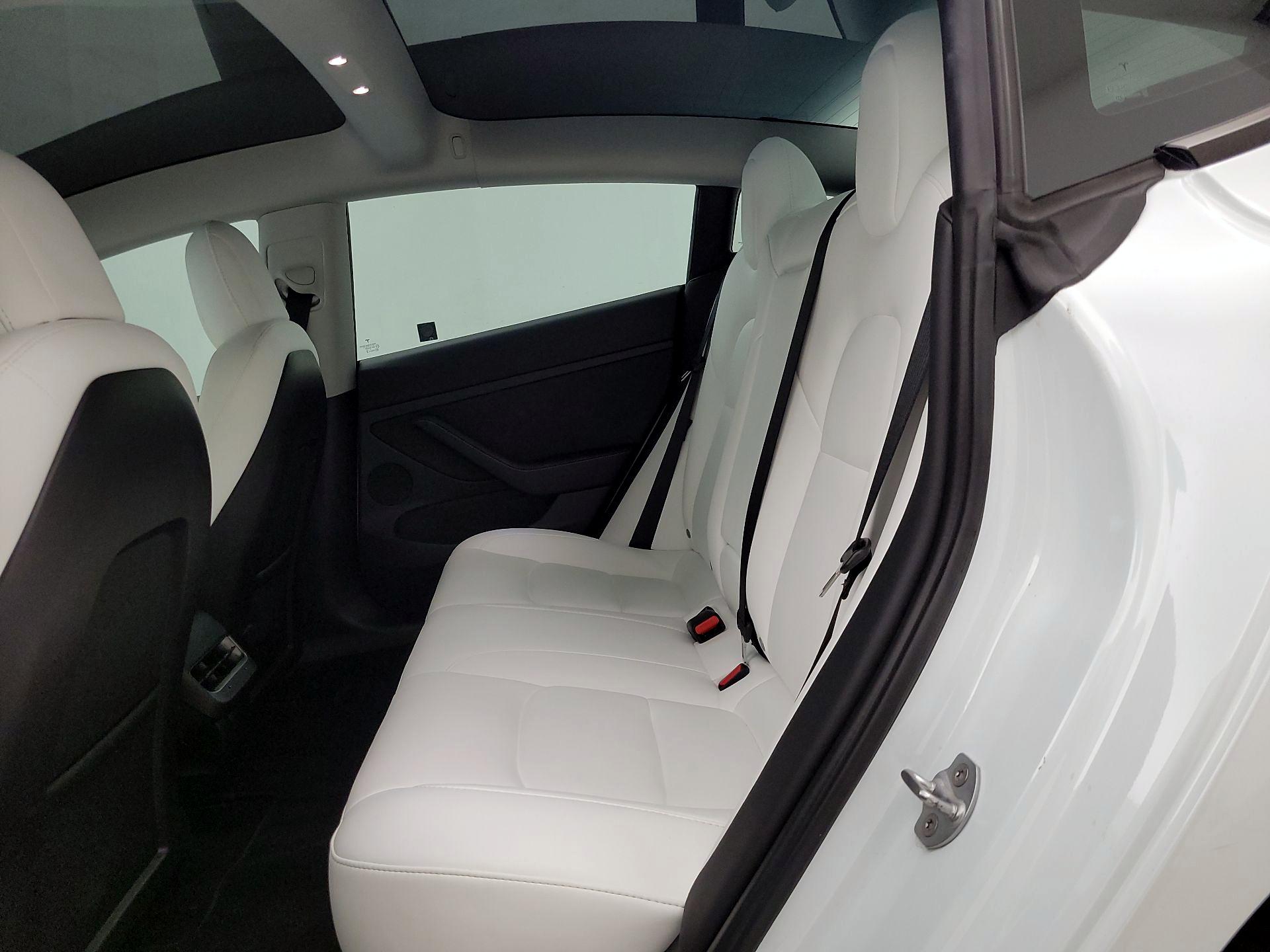 Thumbnail: 2023 Tesla Model 3 - 18