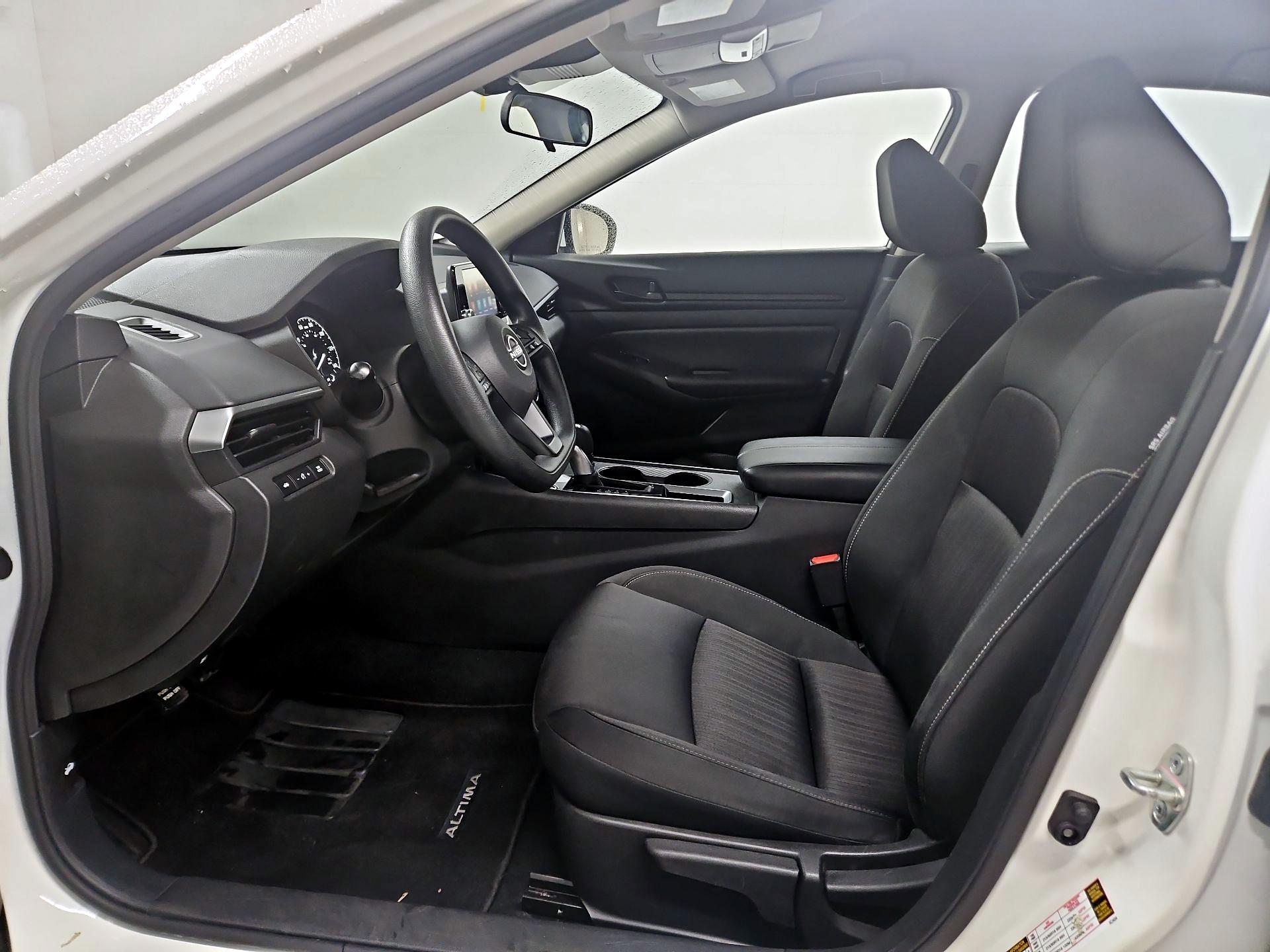 Thumbnail: 2023 Nissan Altima - 11