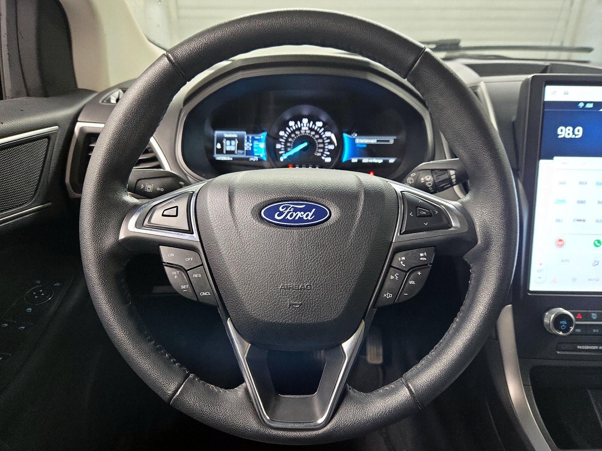 Thumbnail: 2022 Ford Edge - 10