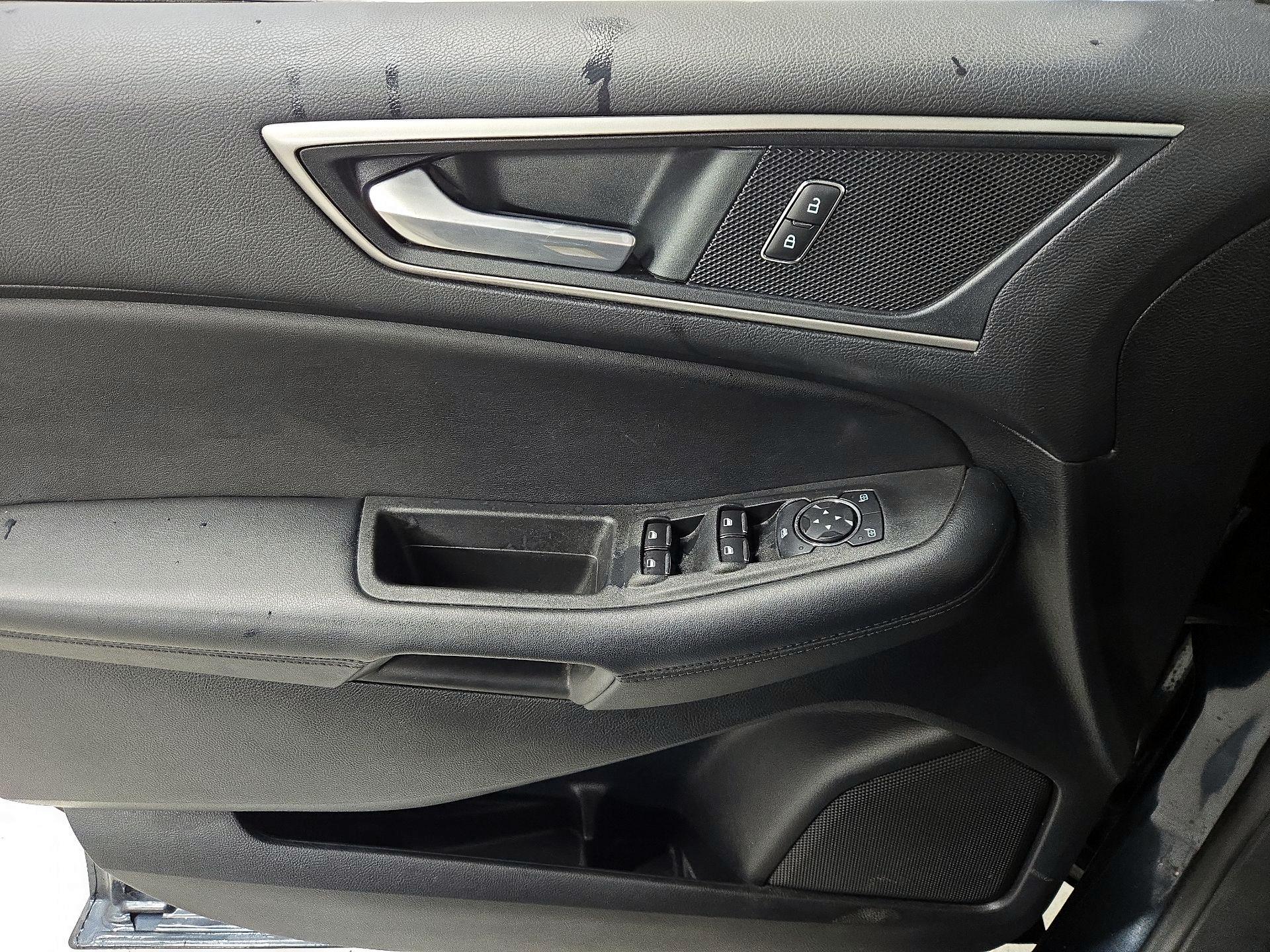 Thumbnail: 2022 Ford Edge - 12