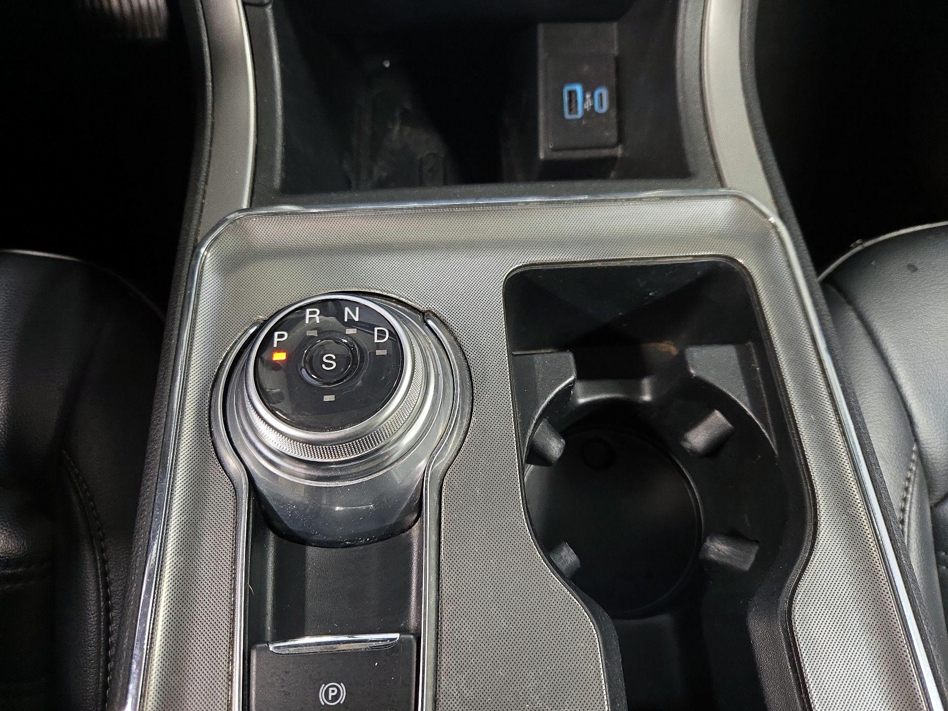 Thumbnail: 2022 Ford Edge - 17