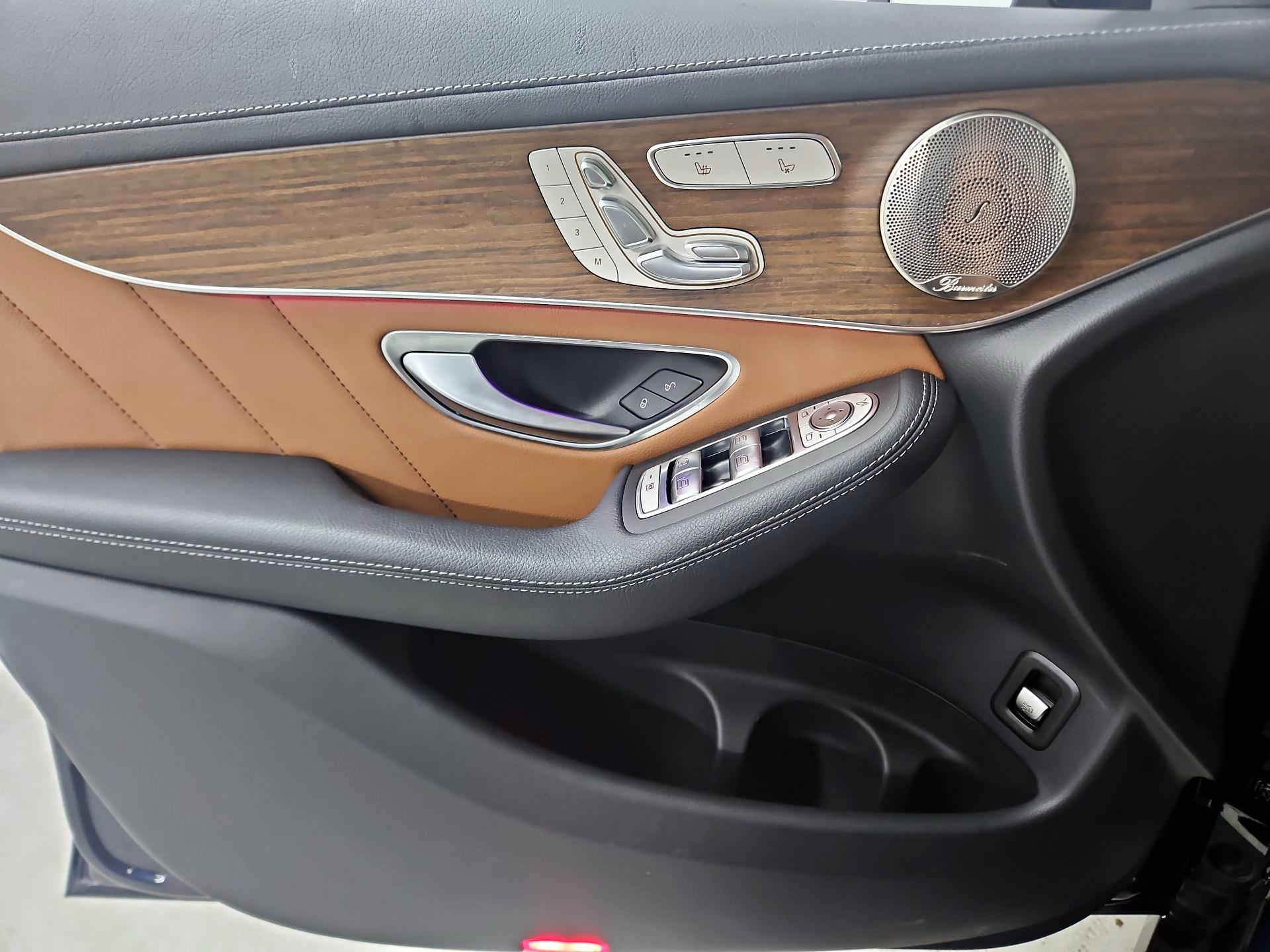 Thumbnail: 2022 Mercedes-Benz GLC - 12