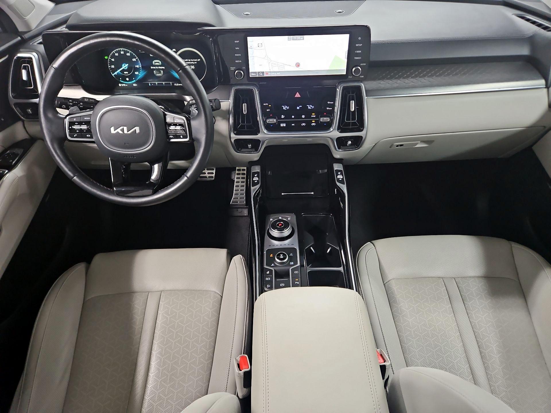 Thumbnail: 2023 Kia Sorento - 9