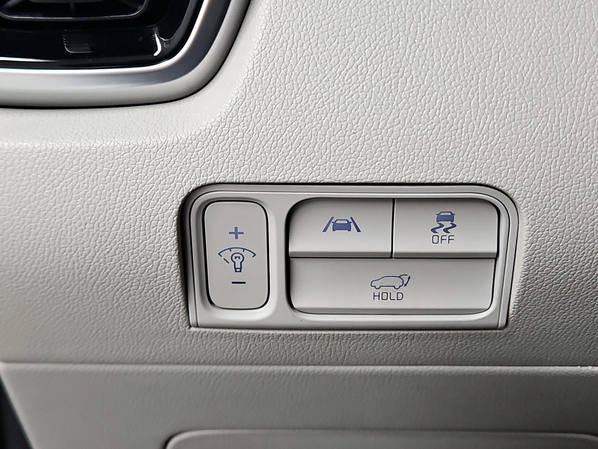 Thumbnail: 2023 Kia Sorento - 13