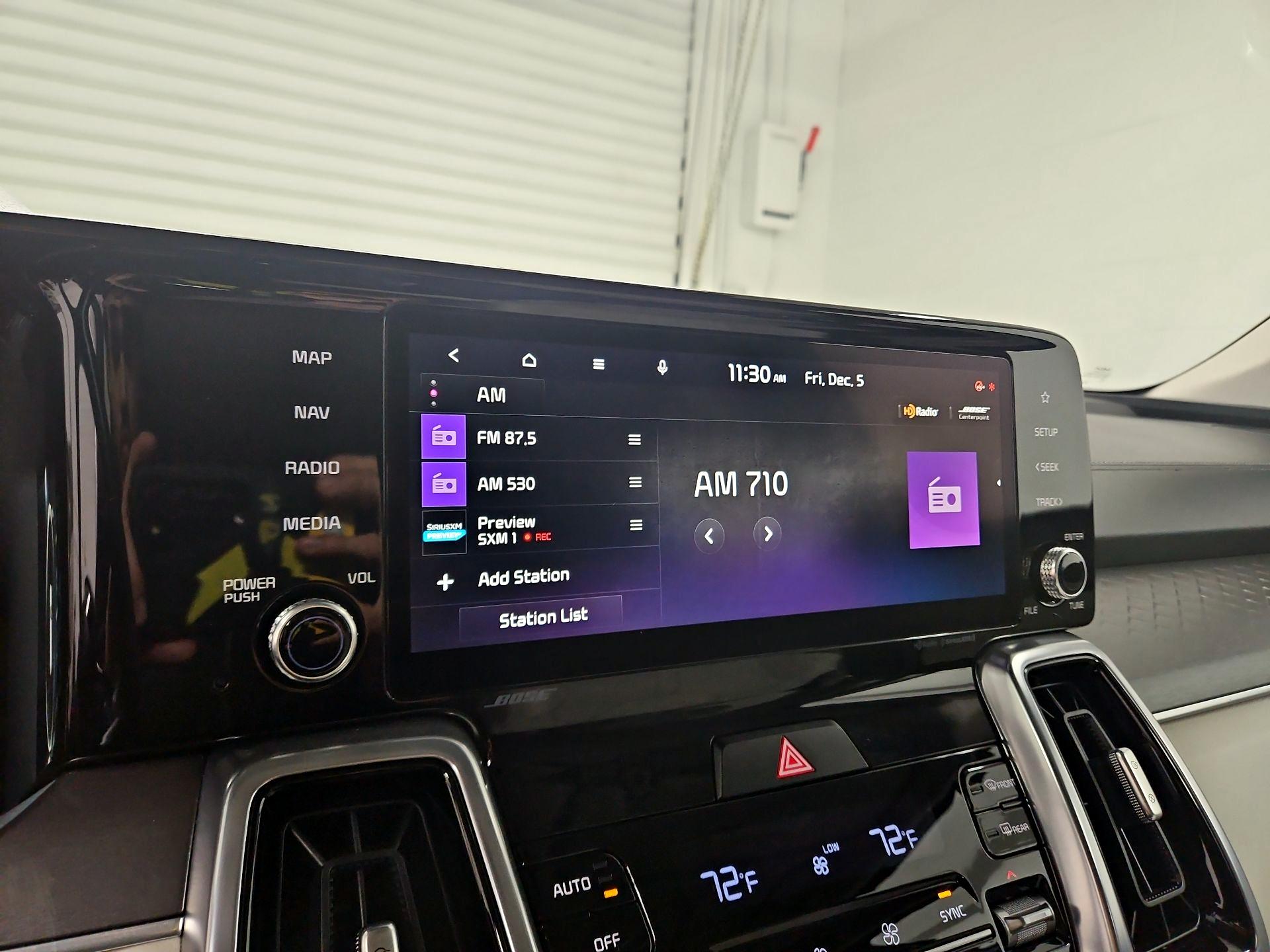 Thumbnail: 2023 Kia Sorento - 16