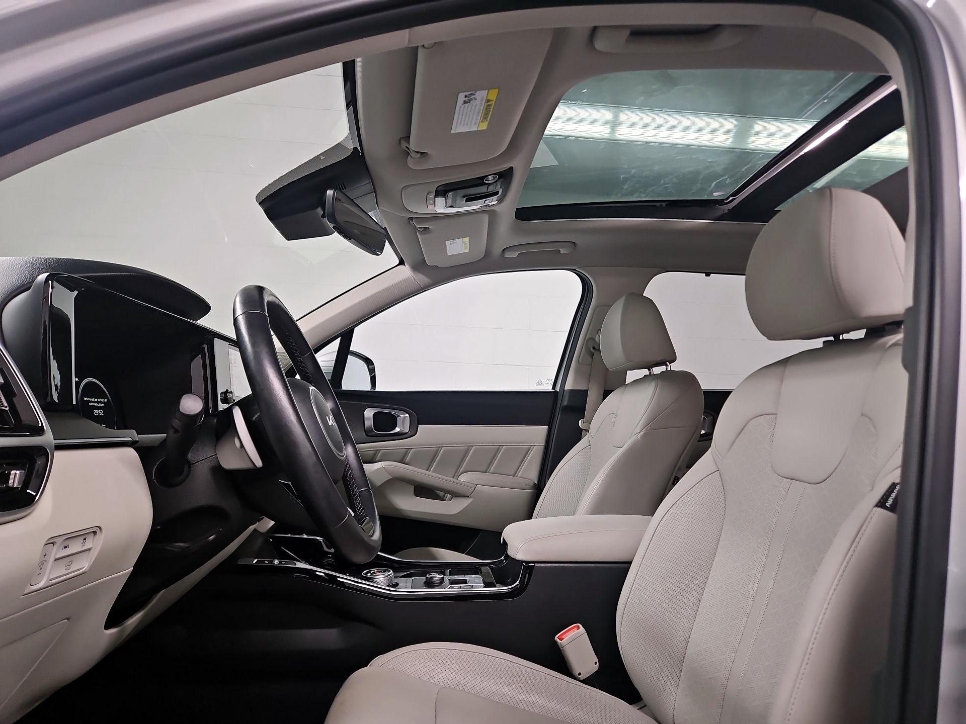 Thumbnail: 2023 Kia Sorento - 20