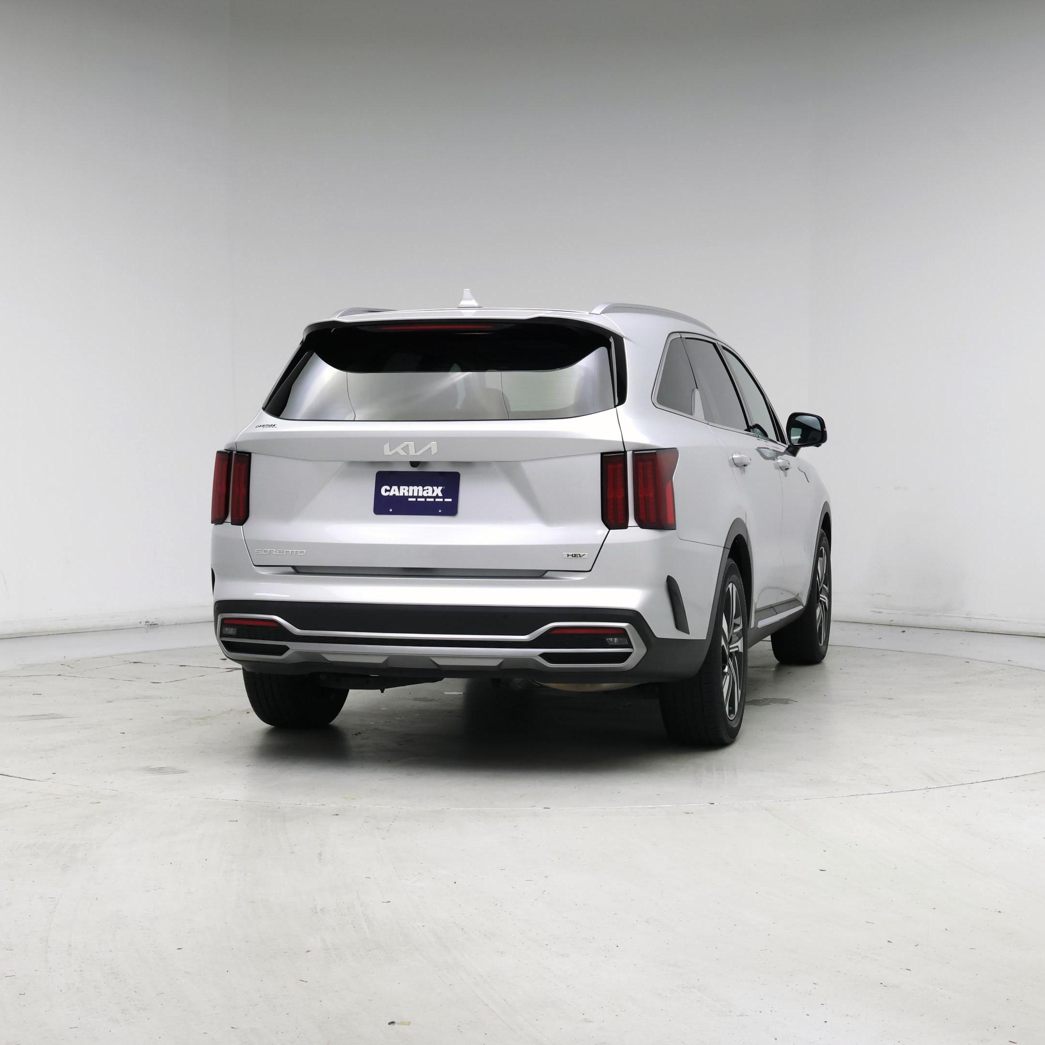 Thumbnail: 2023 Kia Sorento - 8