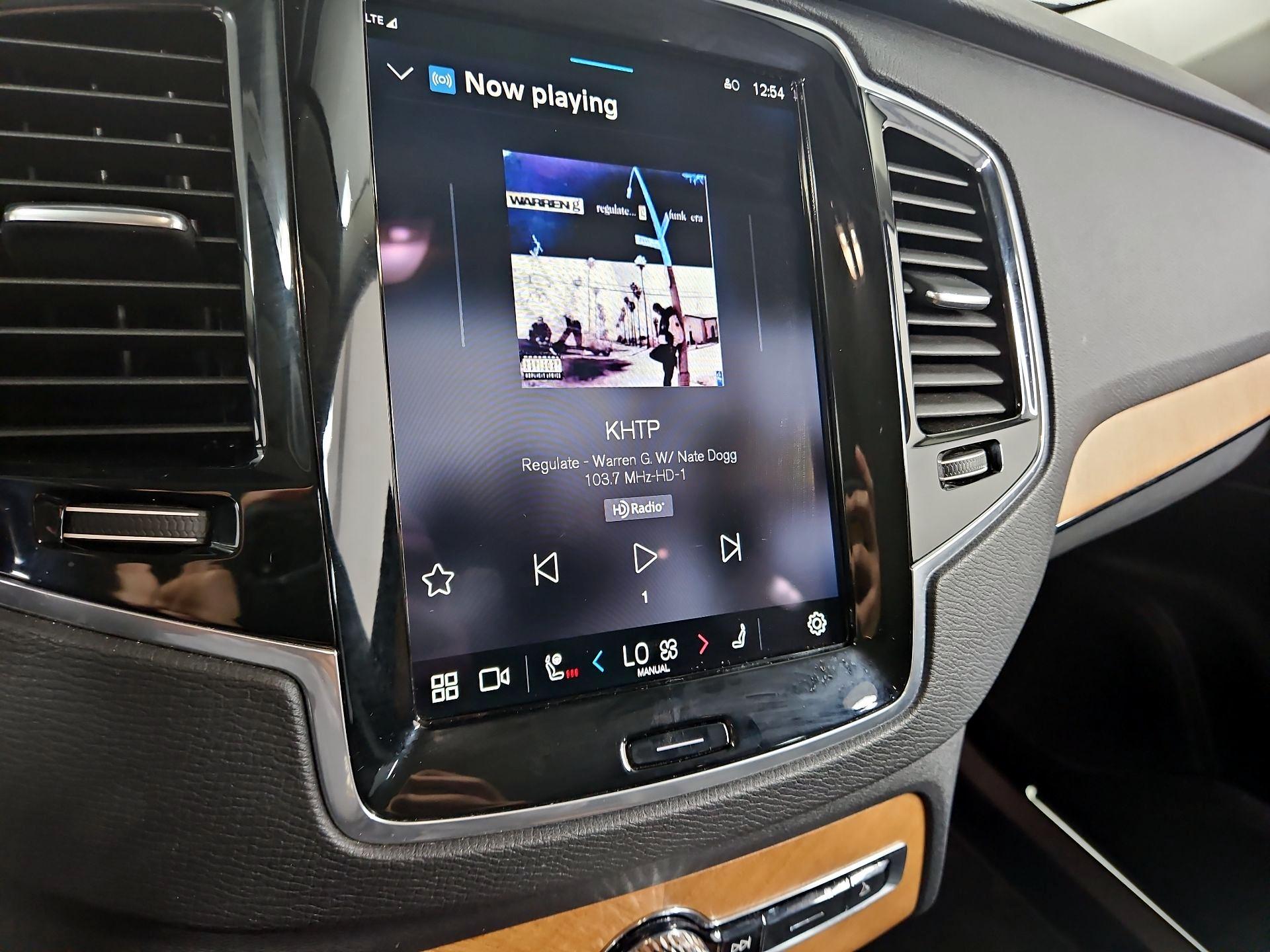 Thumbnail: 2025 Volvo XC90 - 16