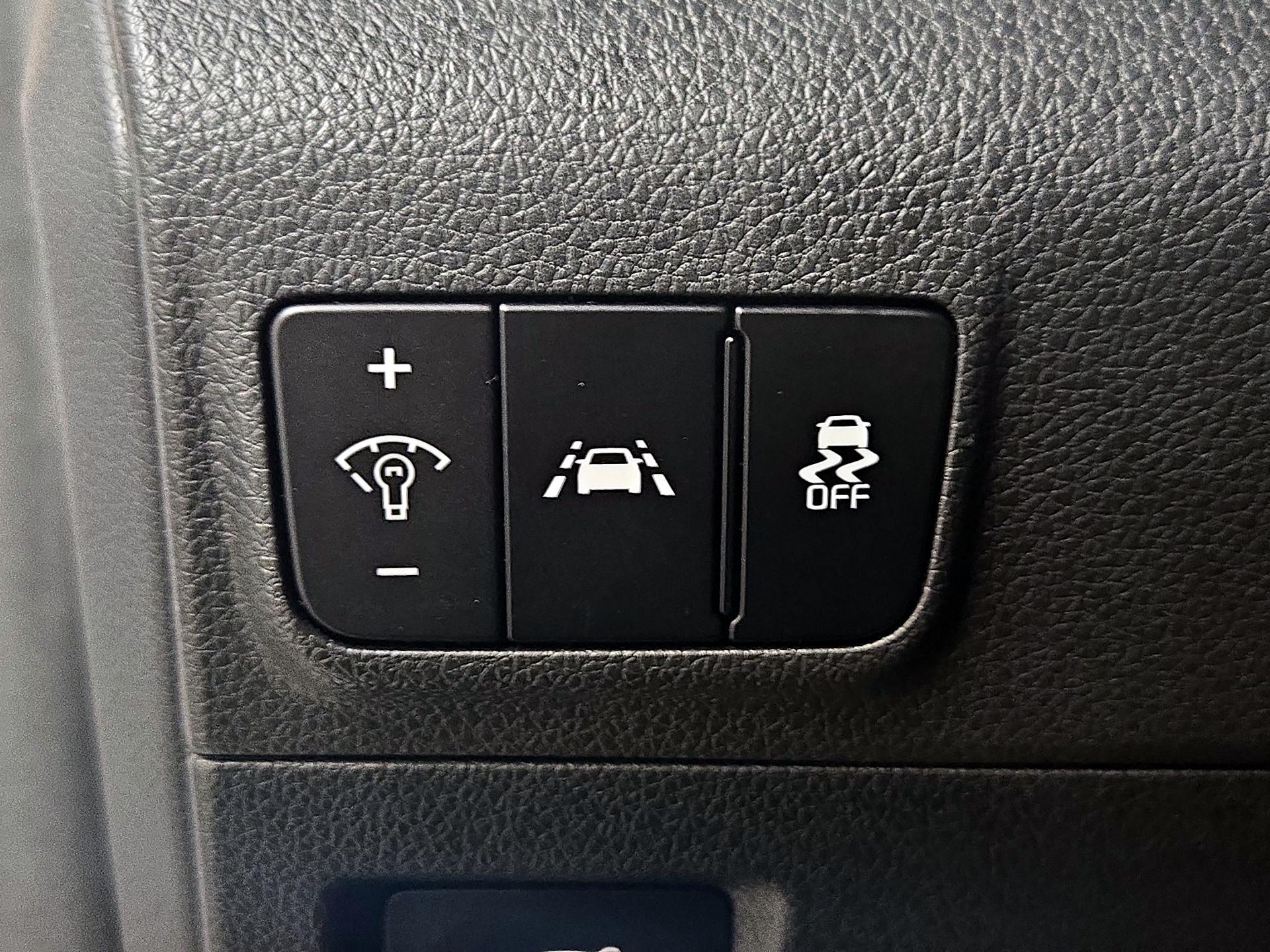 Thumbnail: 2022 Kia K5 - 13