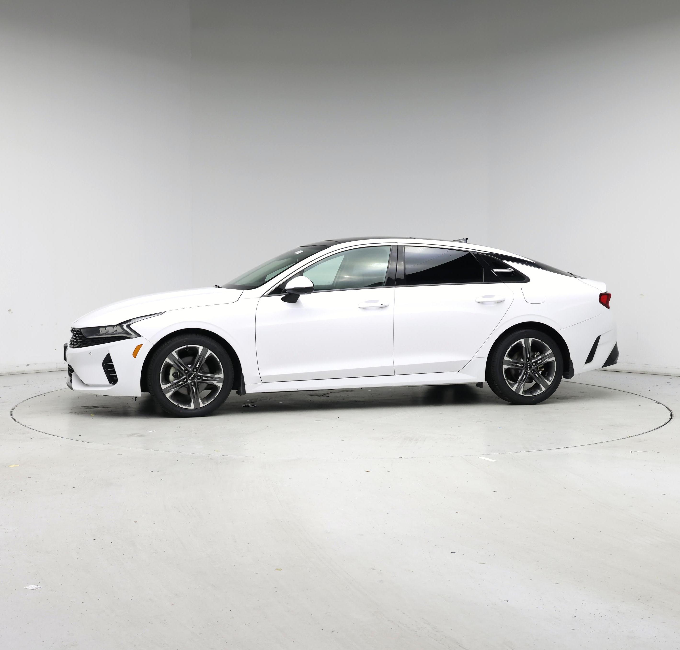 Thumbnail: 2022 Kia K5 - 3