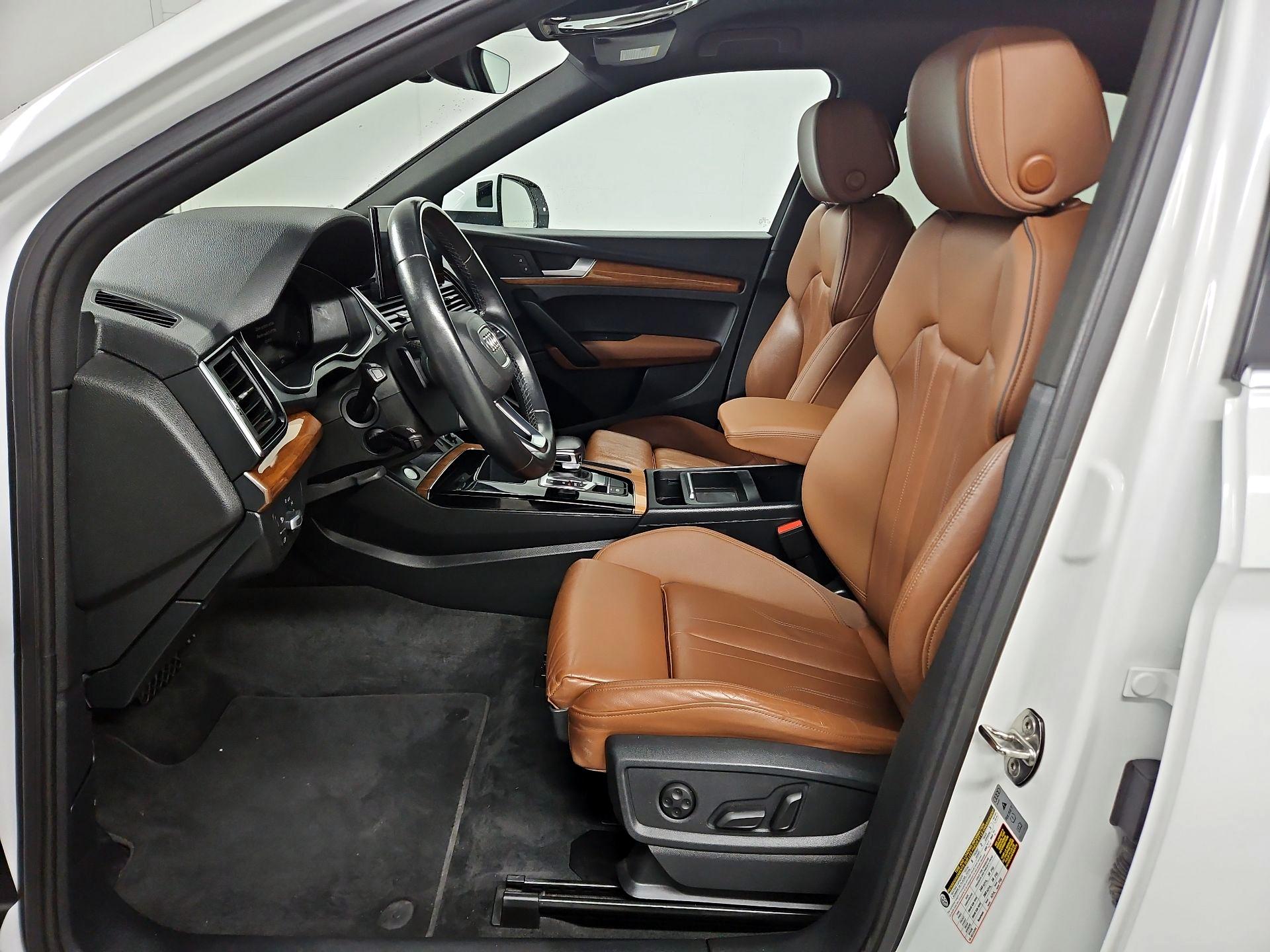 Thumbnail: 2022 Audi Q5 - 11