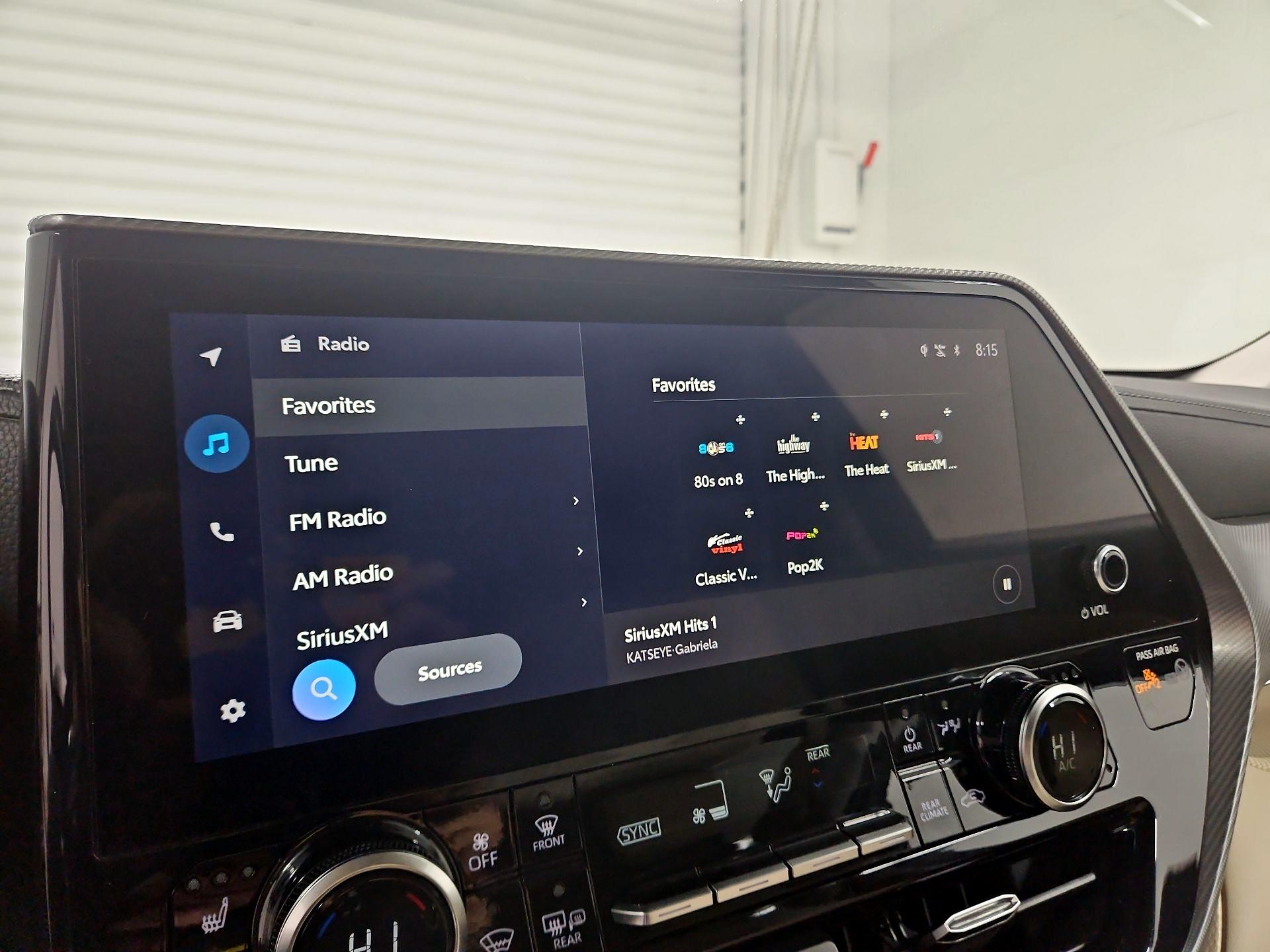 Thumbnail: 2023 Toyota Highlander - 15