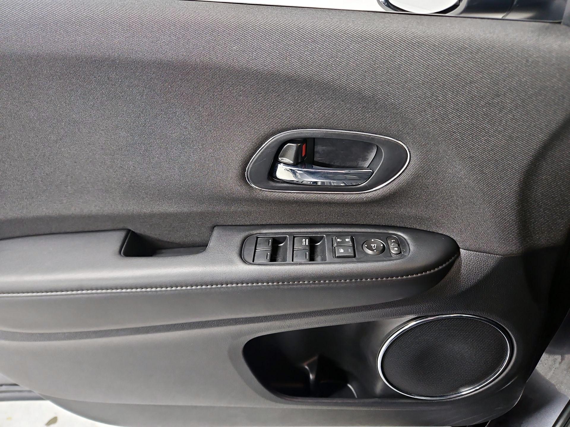 Thumbnail: 2022 Honda HR-V - 12