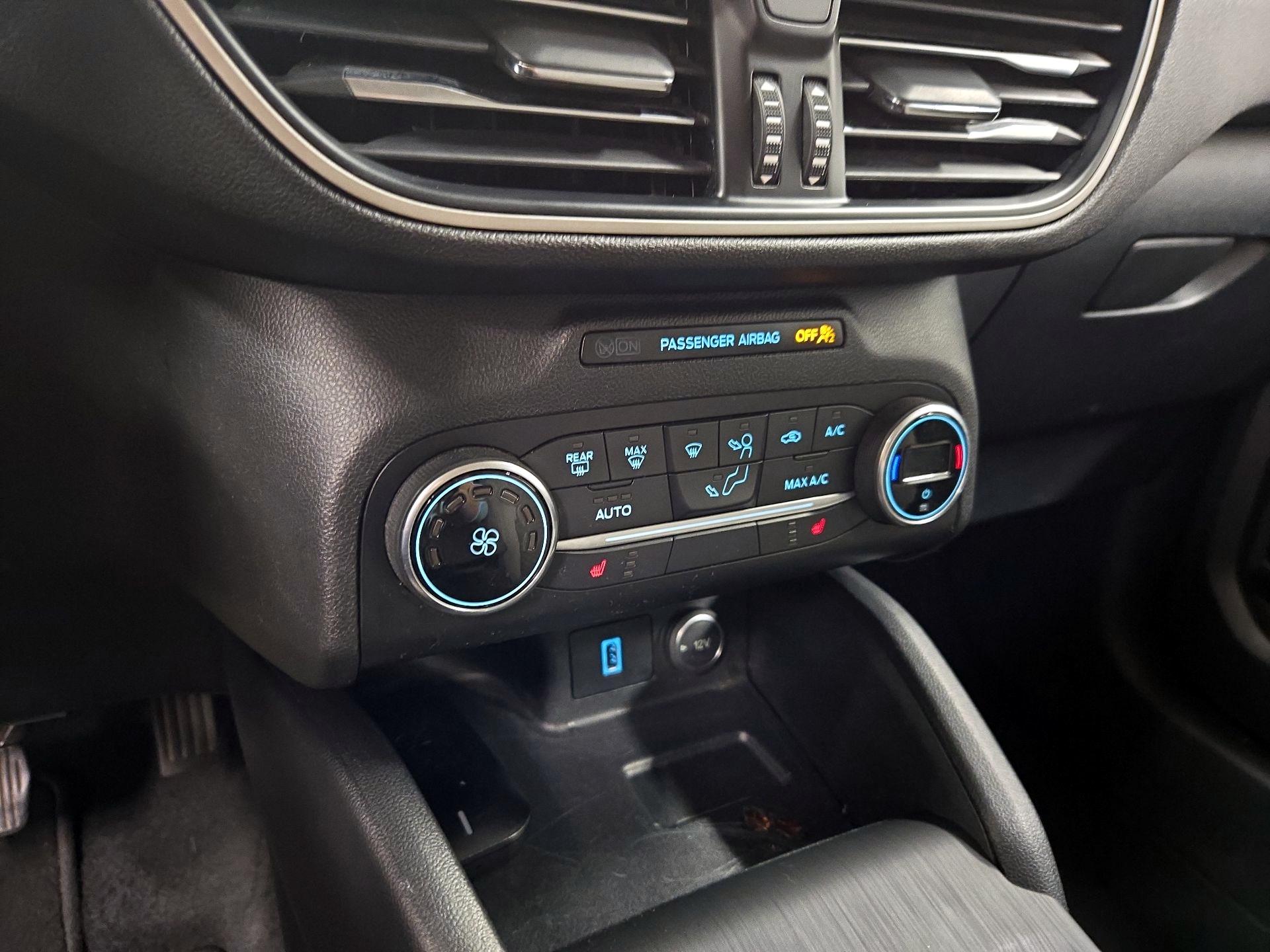 Thumbnail: 2020 Ford Escape - 16