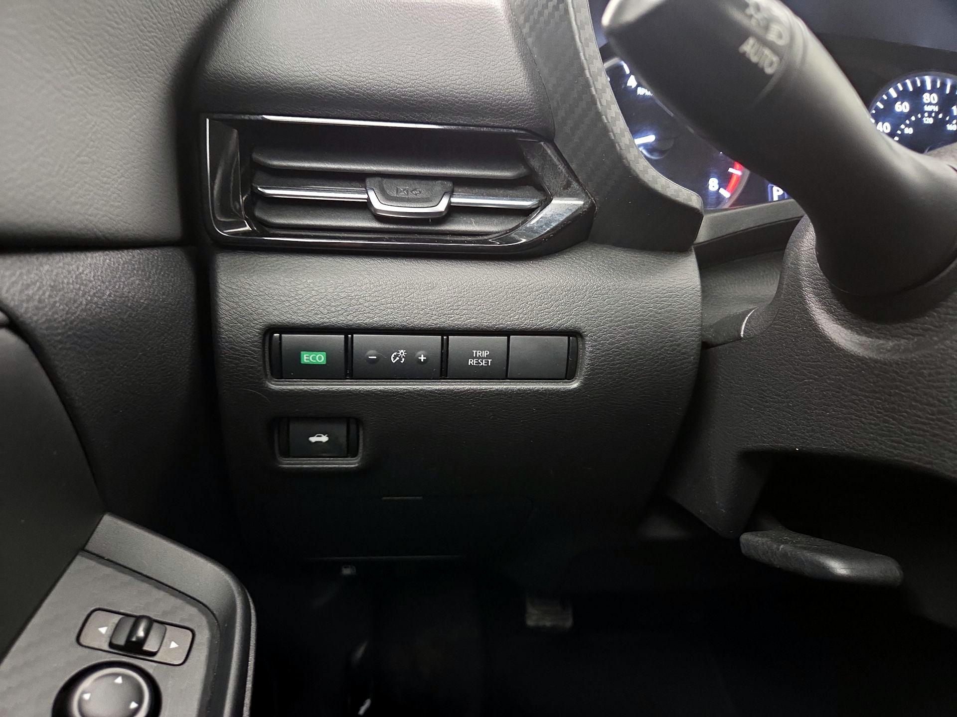 Thumbnail: 2020 Nissan Sentra - 13