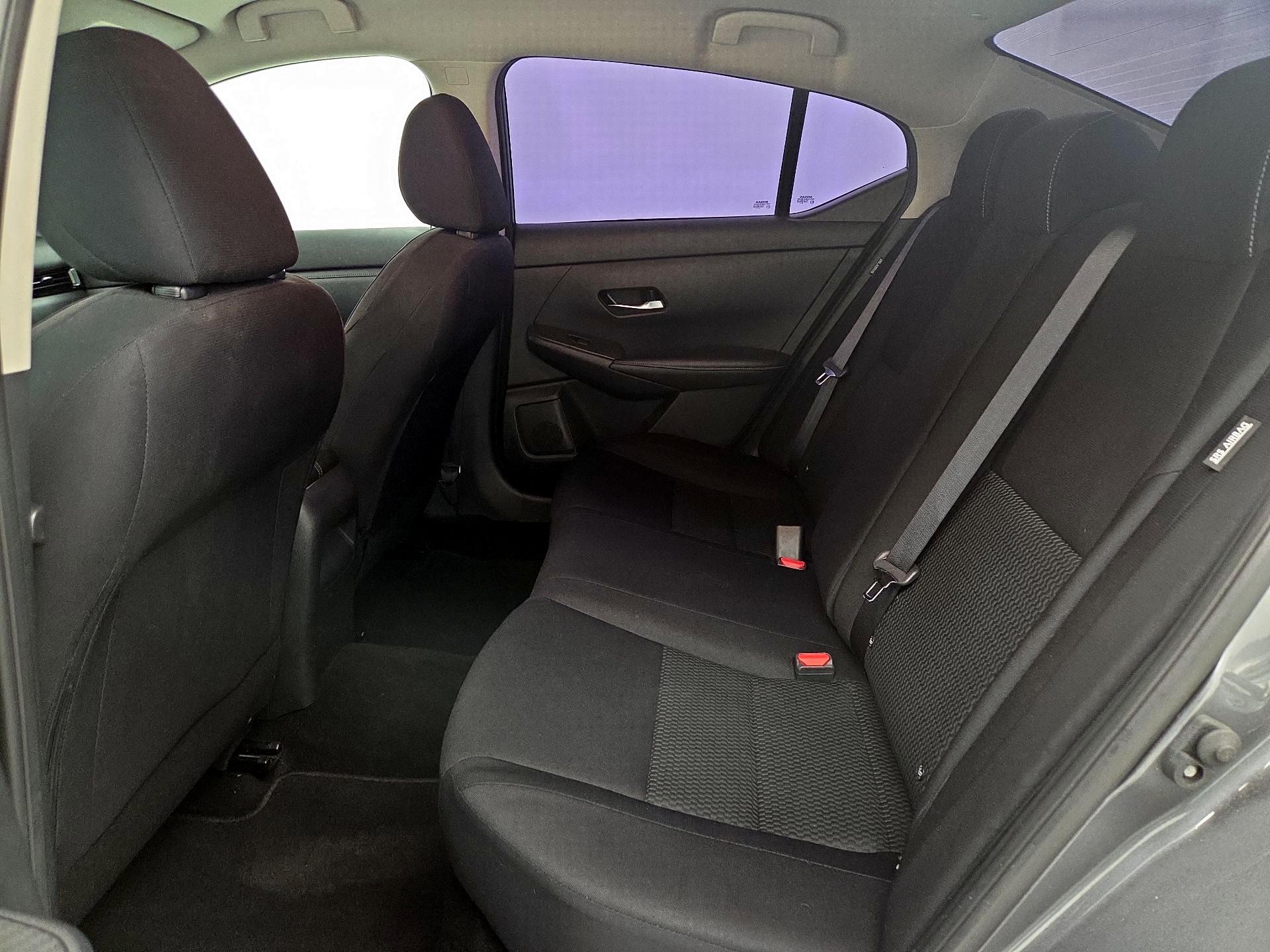 Thumbnail: 2020 Nissan Sentra - 18