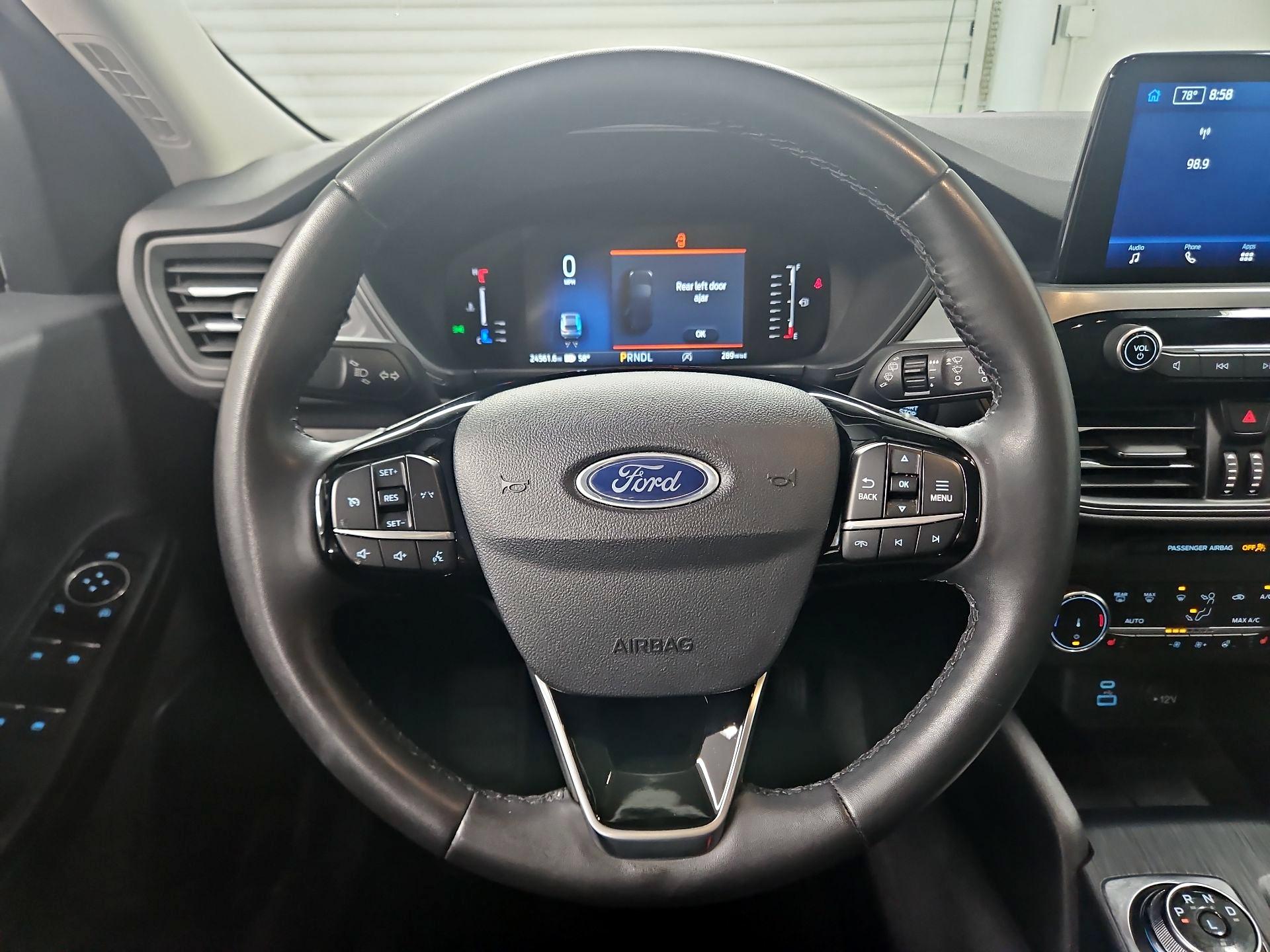 Thumbnail: 2023 Ford Escape - 10