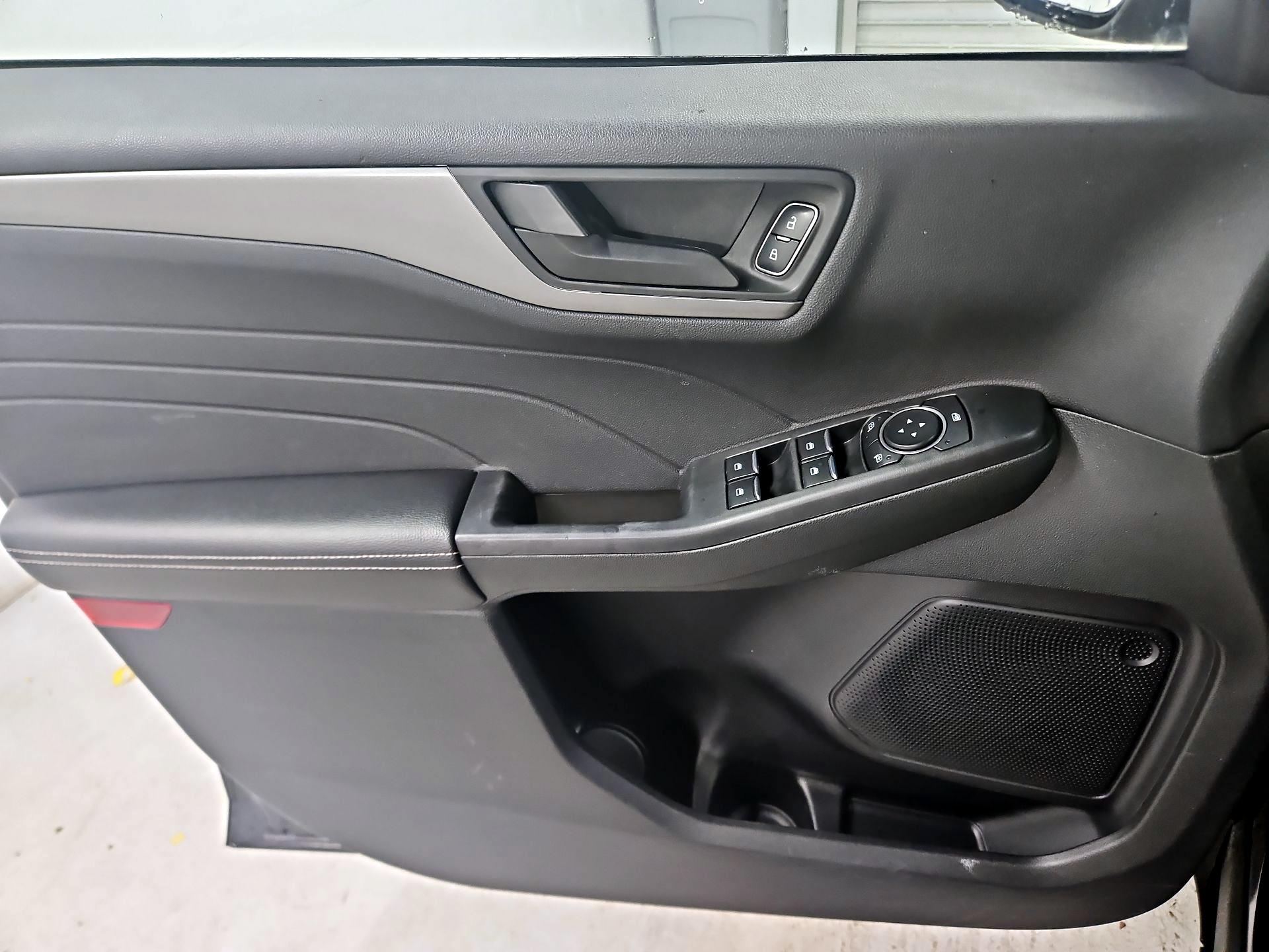 Thumbnail: 2023 Ford Escape - 12