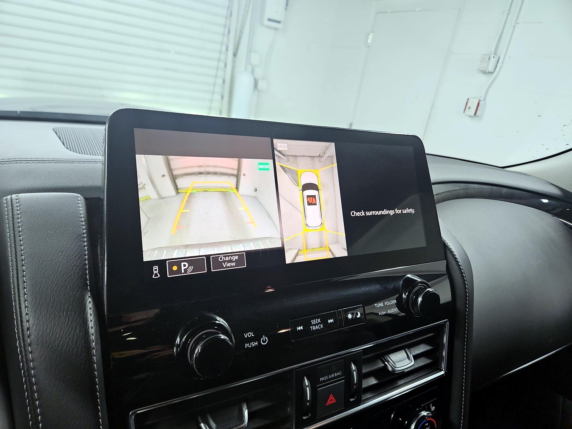 Thumbnail: 2024 INFINITI QX80 - 15