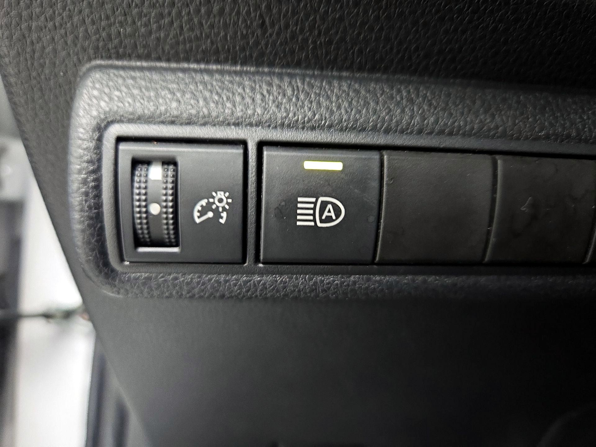 Thumbnail: 2022 Toyota Corolla - 13