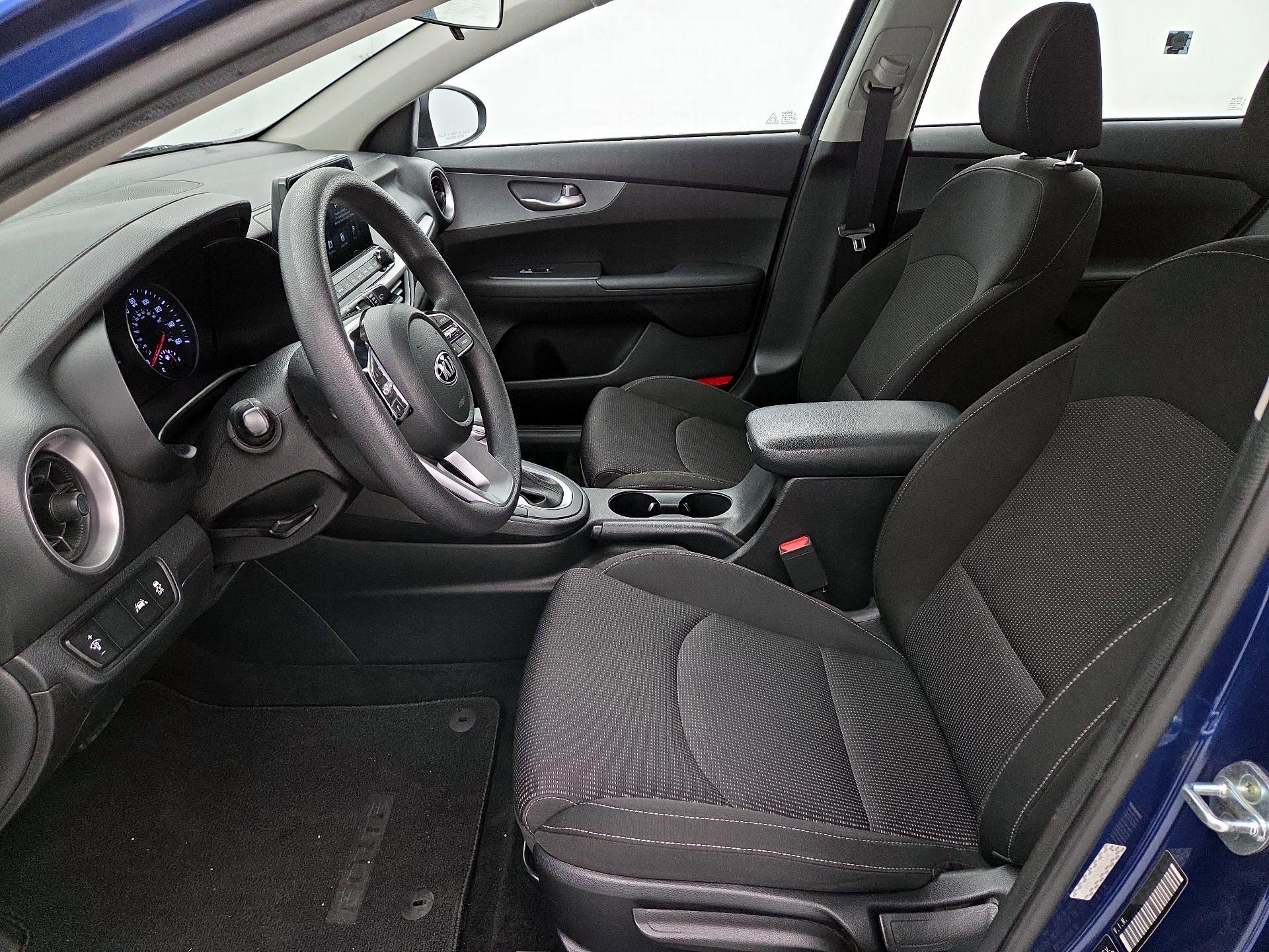 Thumbnail: 2021 Kia Forte - 11