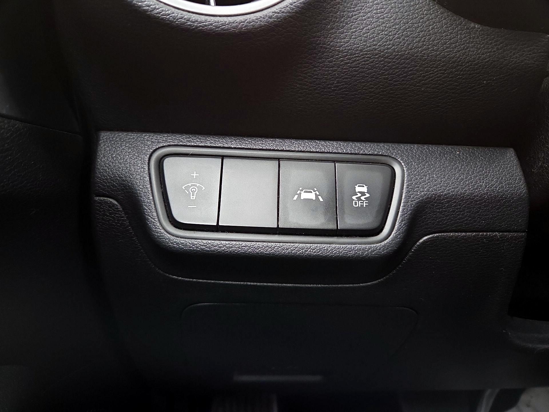 Thumbnail: 2021 Kia Forte - 13