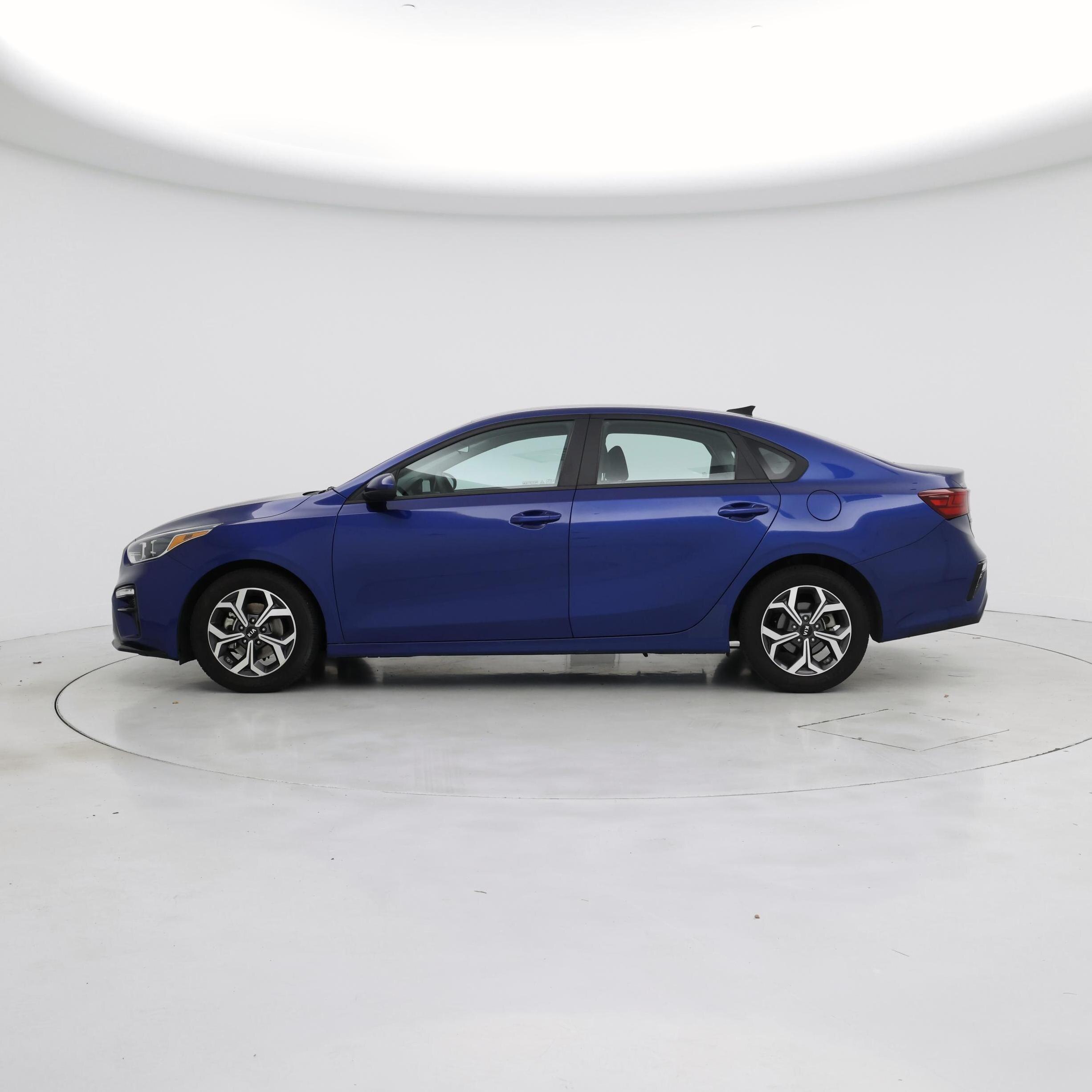 Thumbnail: 2021 Kia Forte - 3
