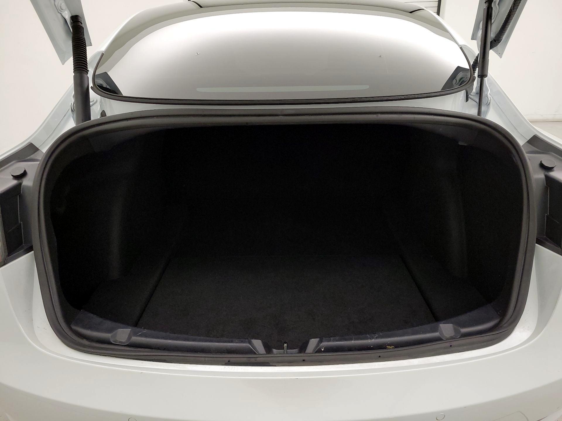 Thumbnail: 2022 Tesla Model 3 - 19